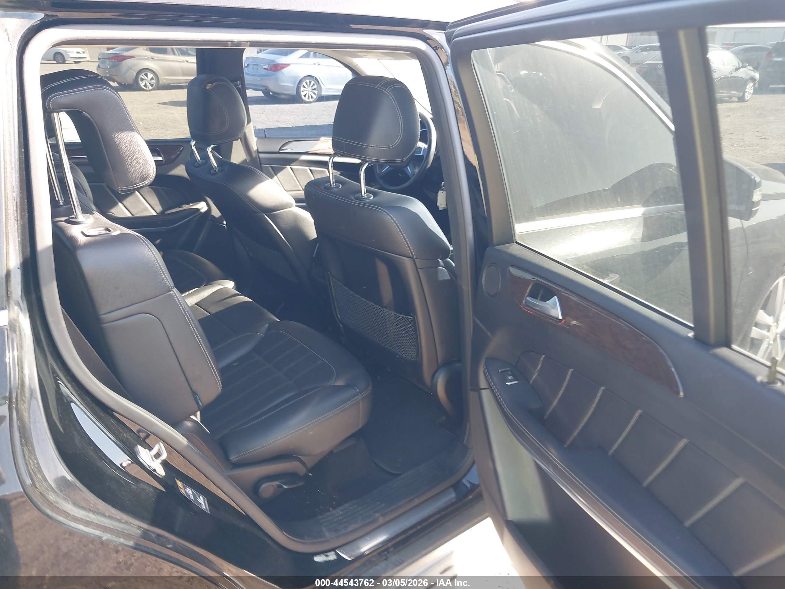 MERCEDES-BENZ GL image 8