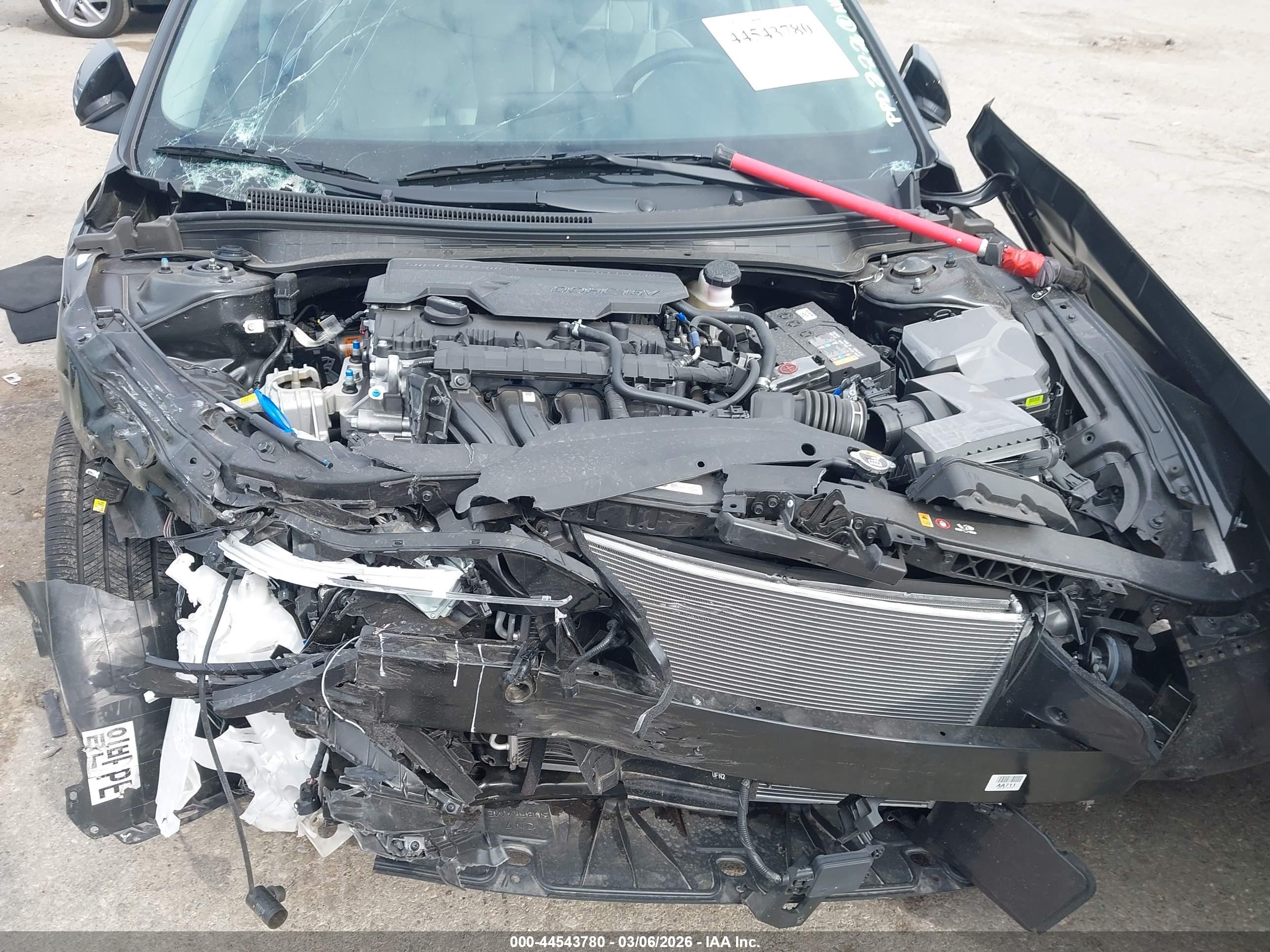 HYUNDAI ELANTRA image 10