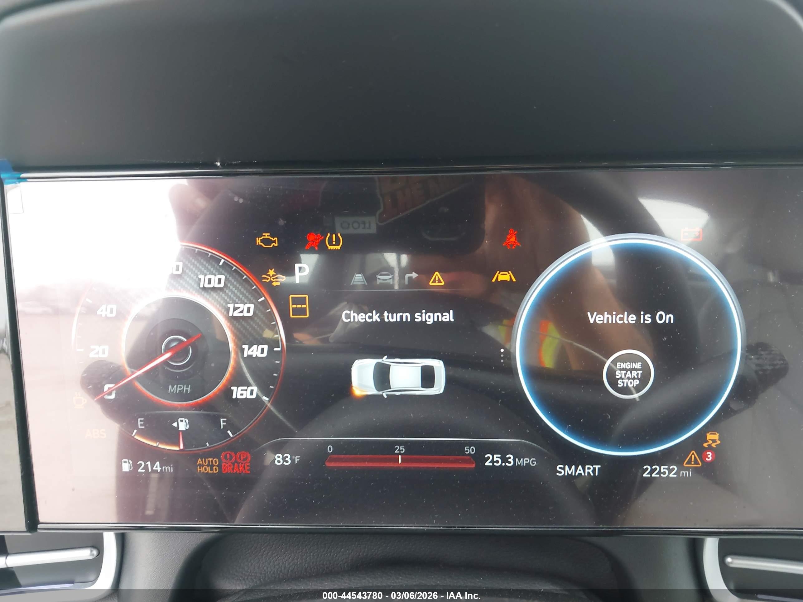 HYUNDAI ELANTRA image 7