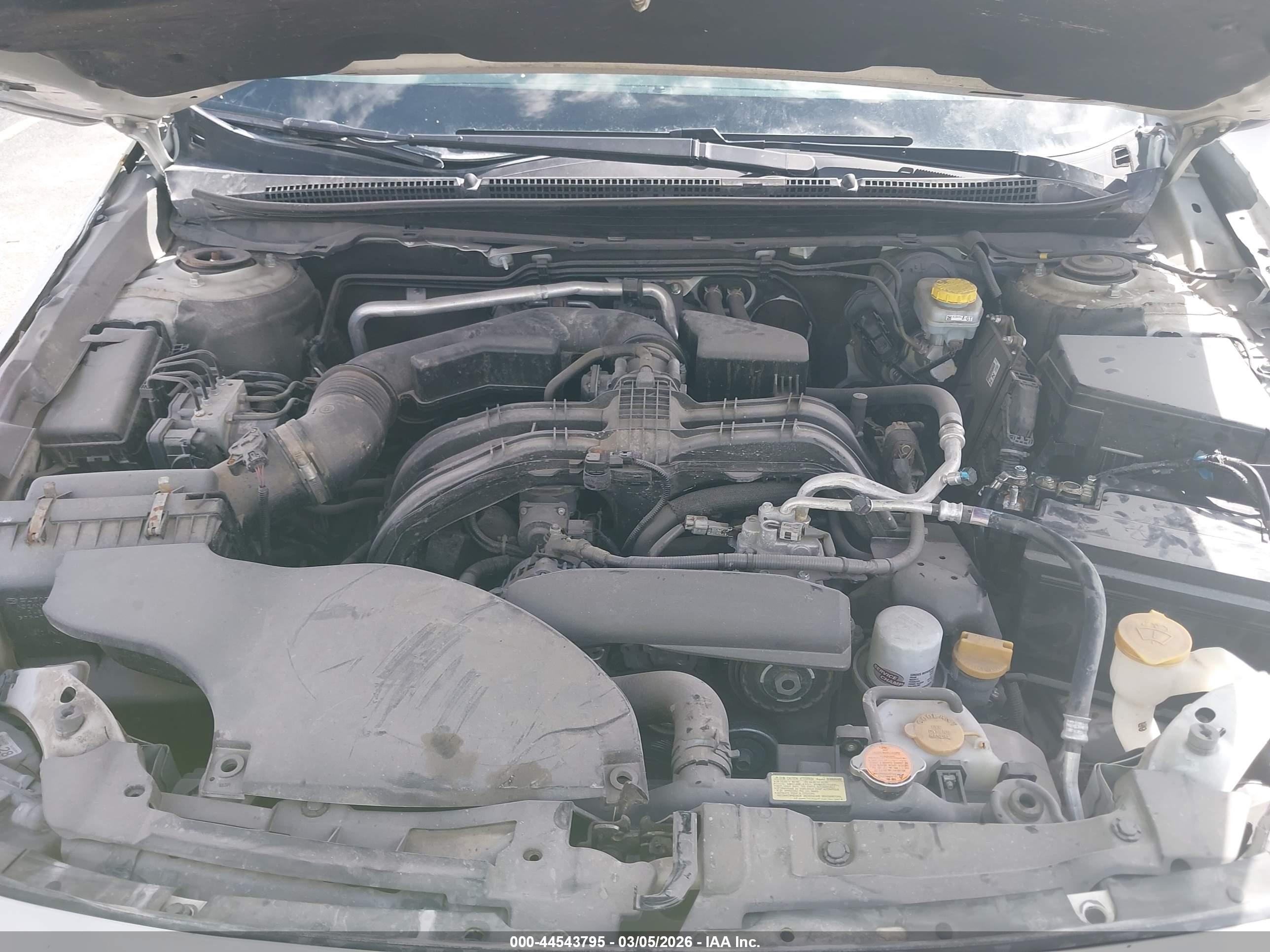 SUBARU OUTBACK image 10