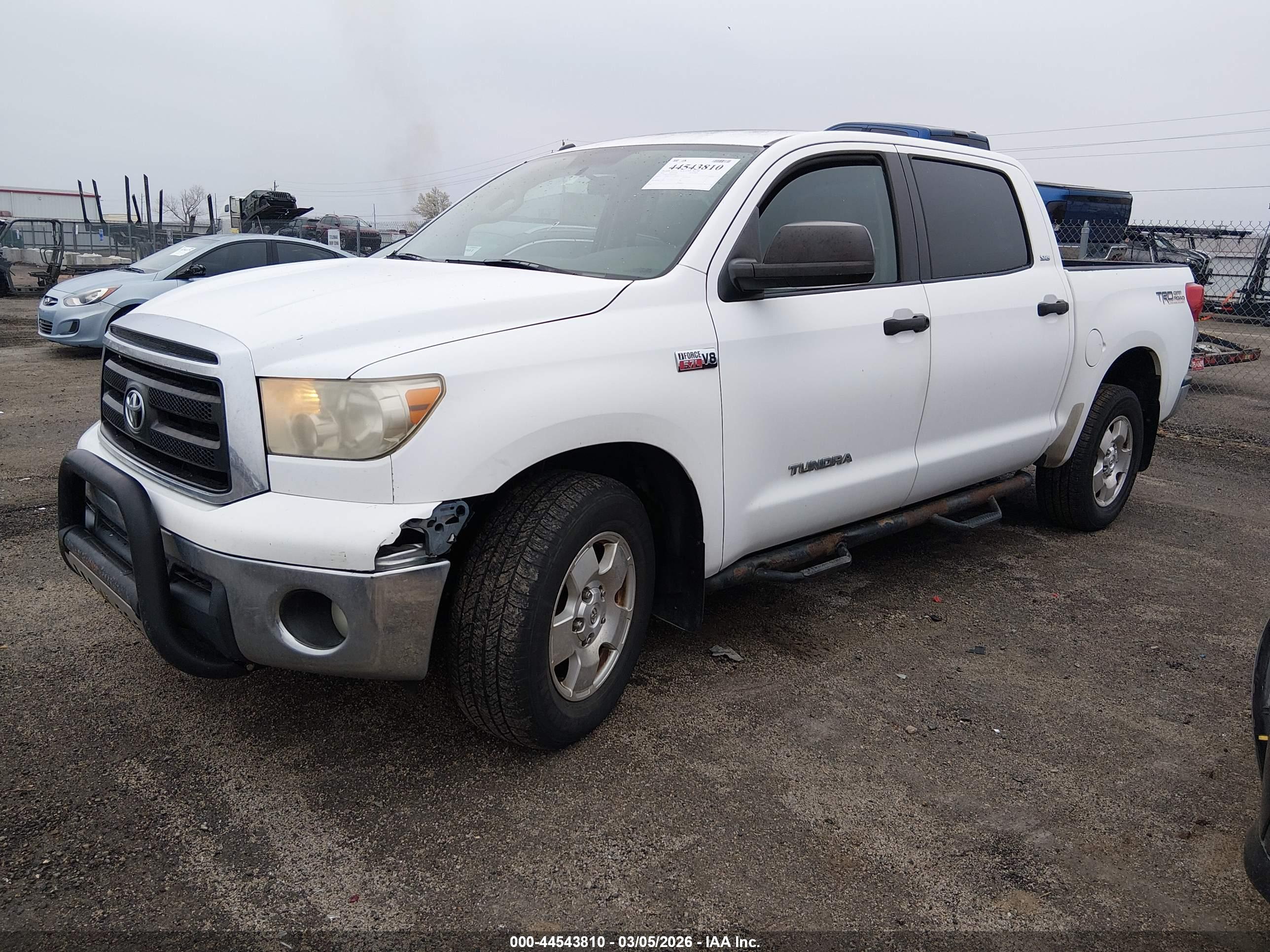 TOYOTA TUNDRA image 2