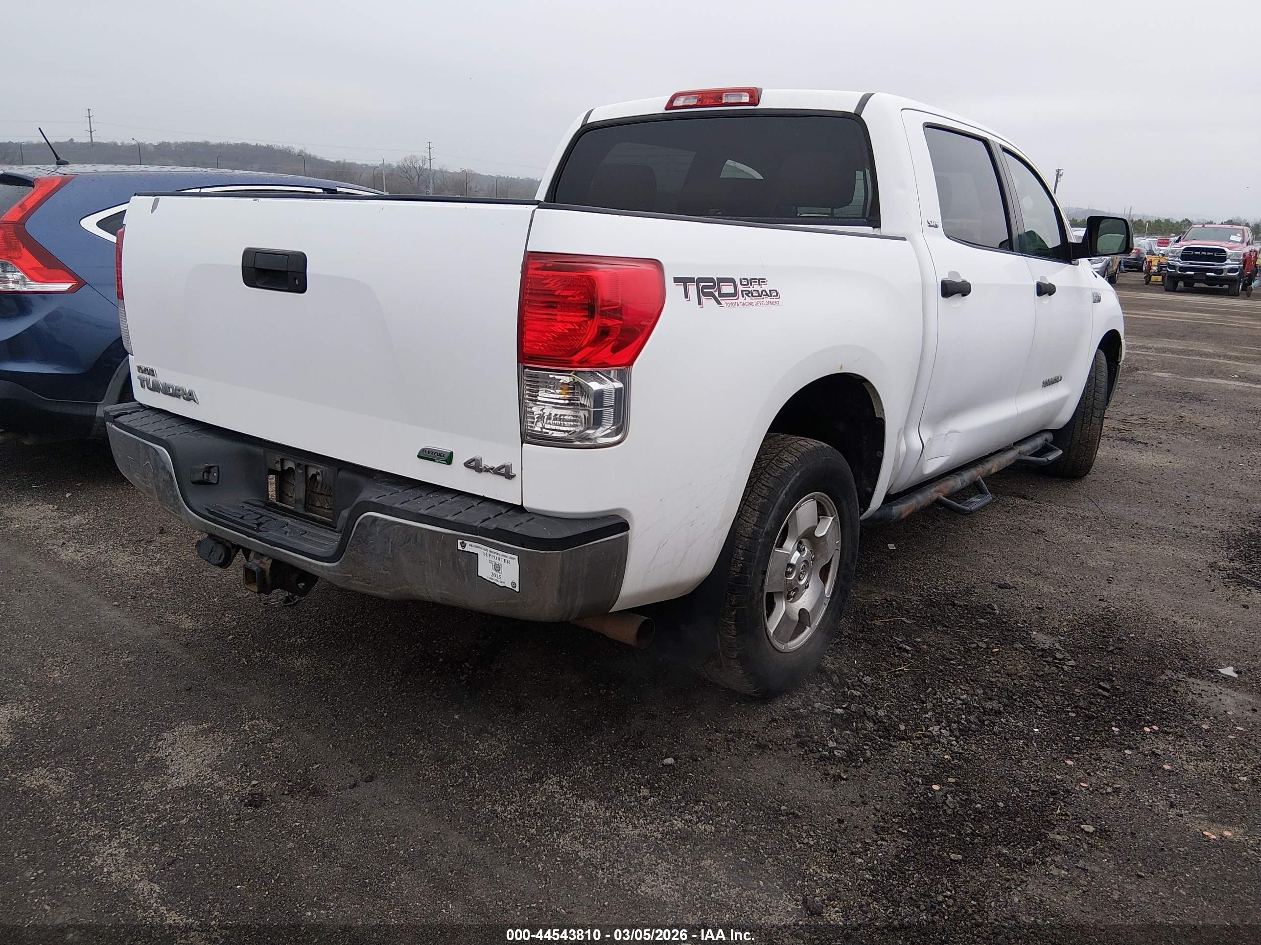 TOYOTA TUNDRA image 4