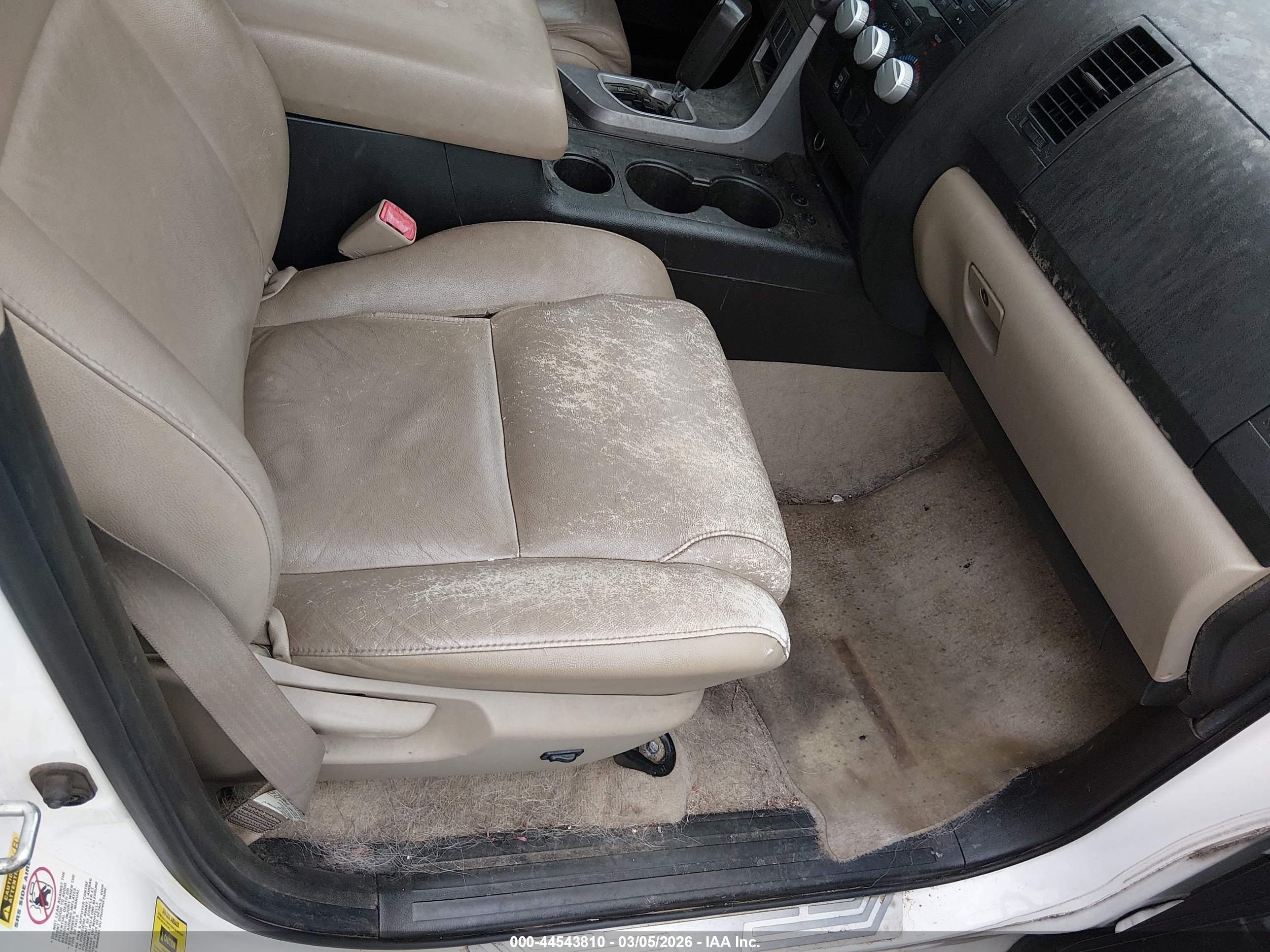 TOYOTA TUNDRA image 5