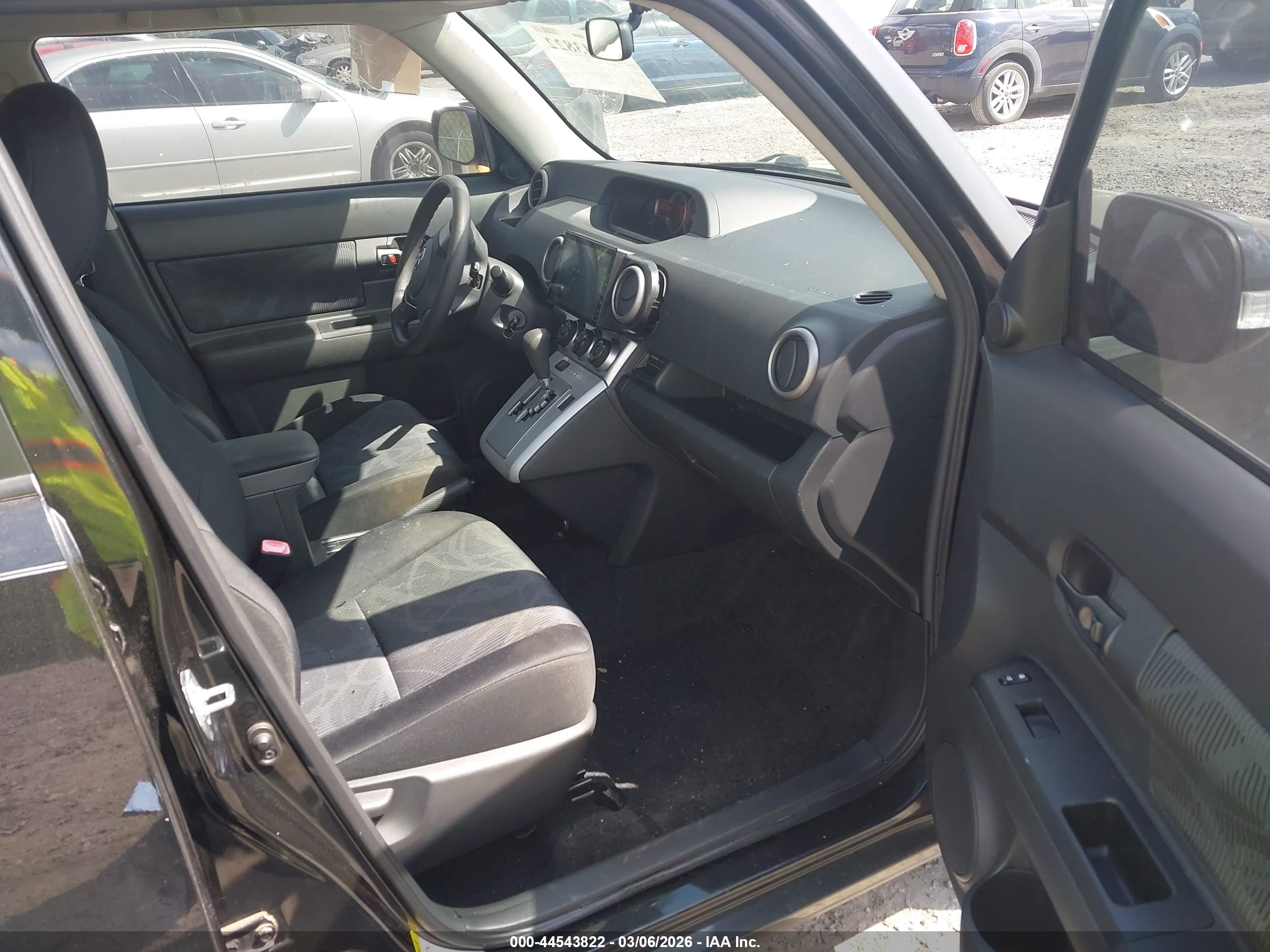 SCION XB image 5