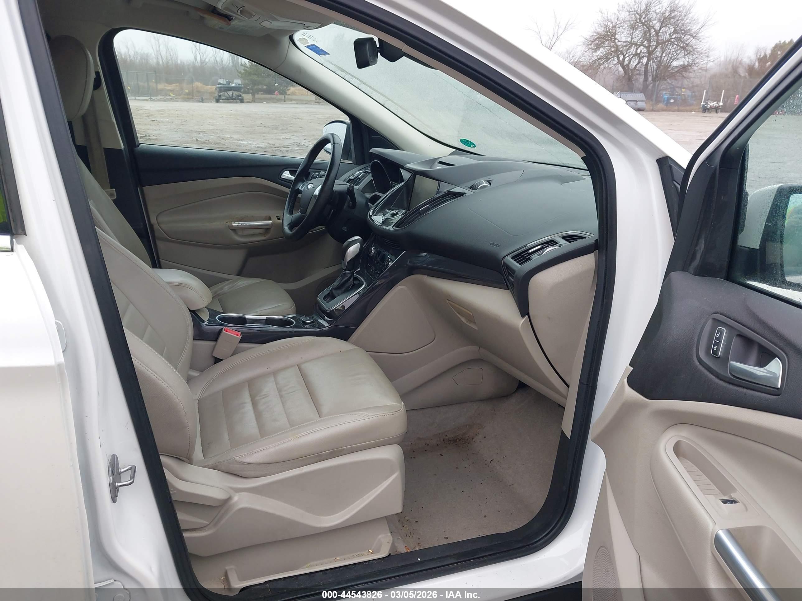 FORD ESCAPE image 5