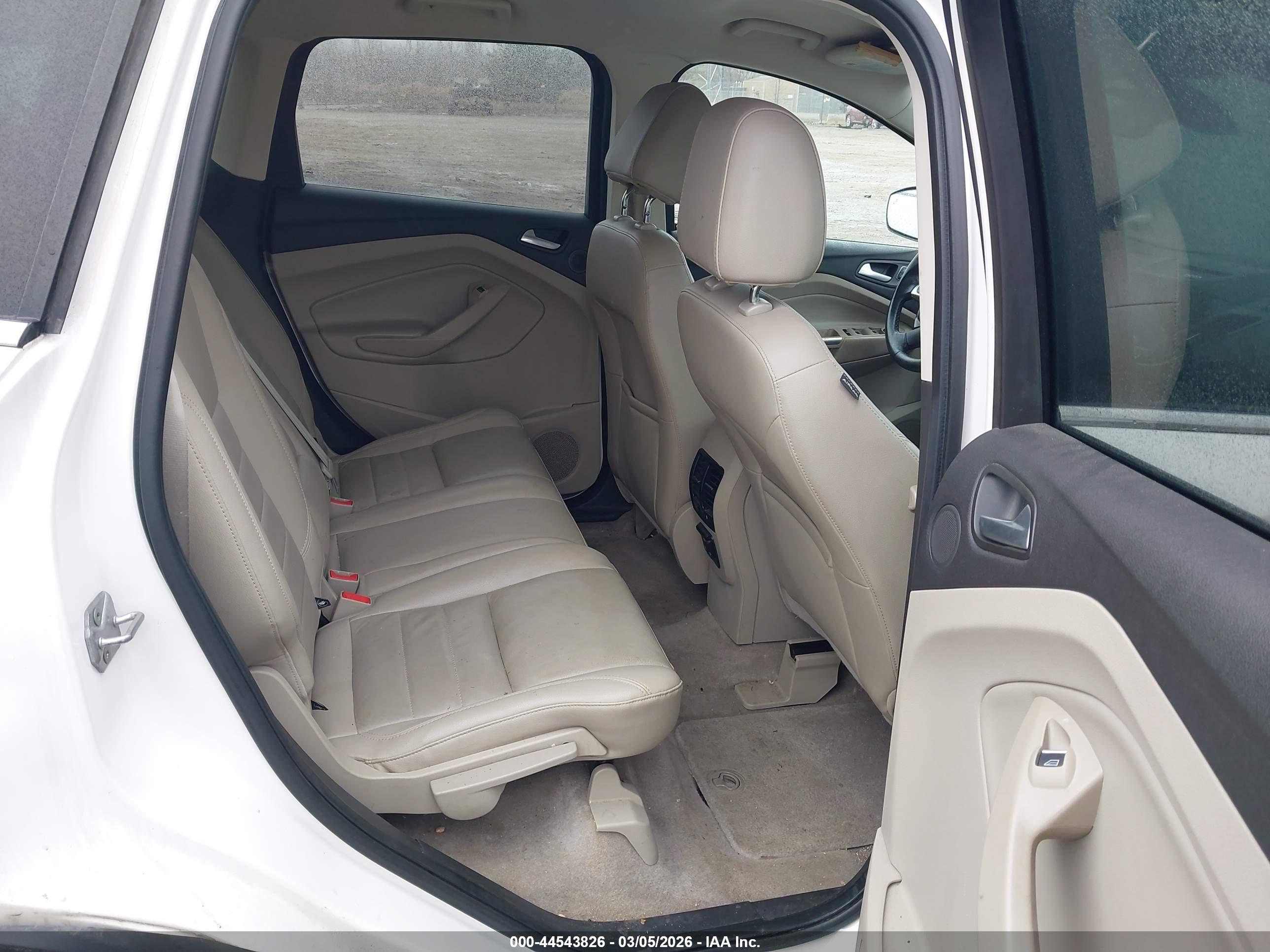 FORD ESCAPE image 8