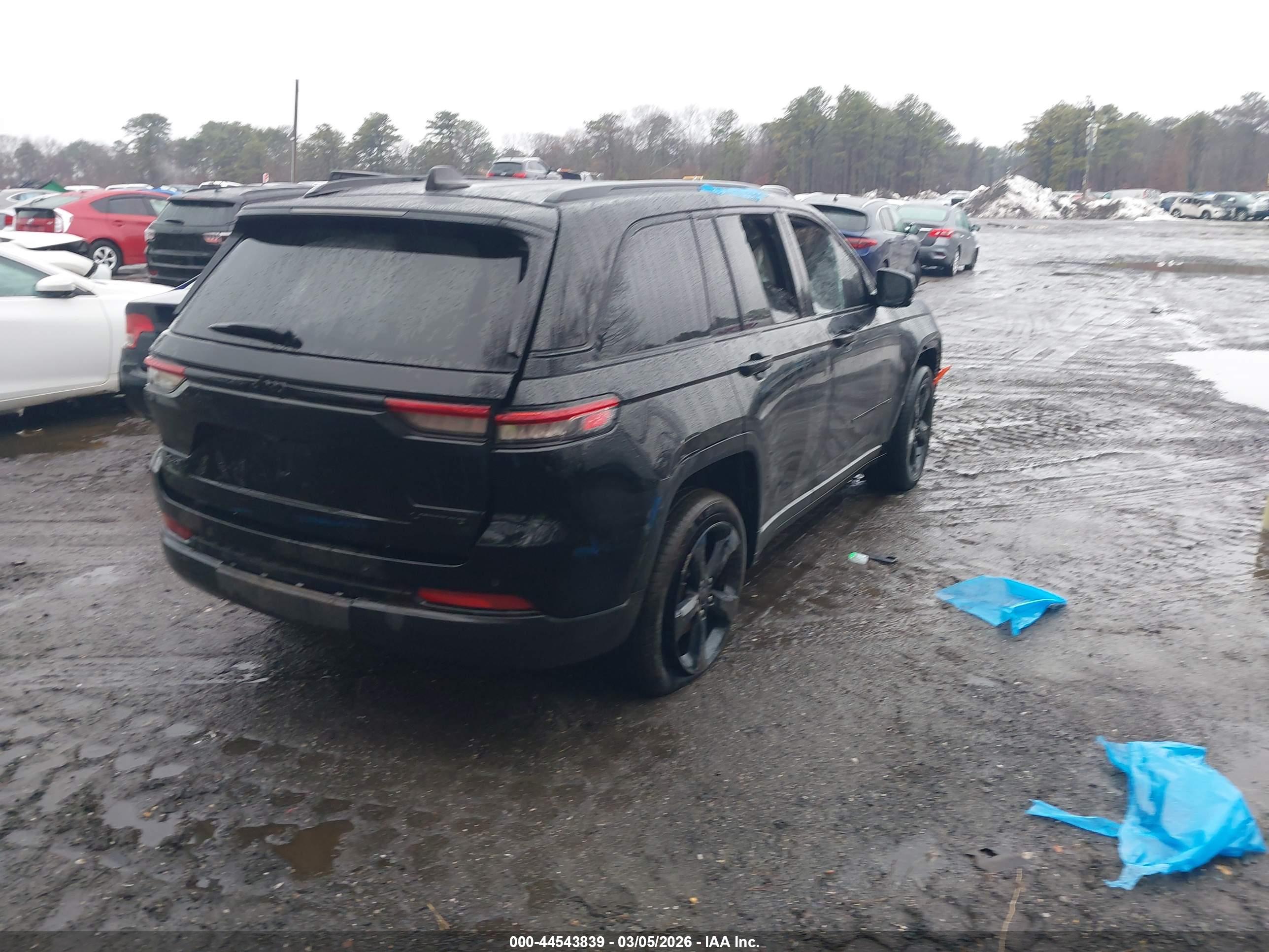 JEEP GRAND image 4