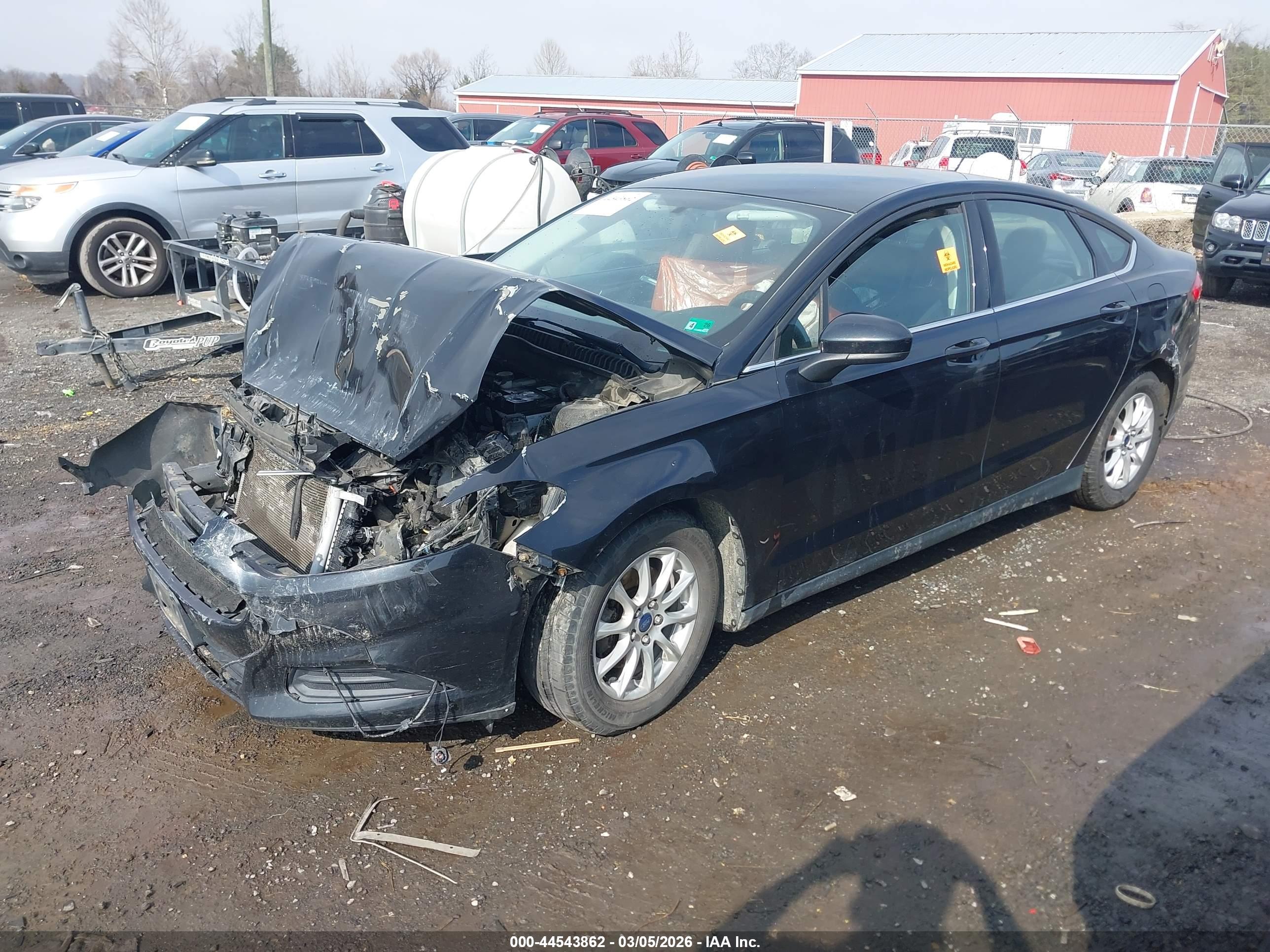 FORD FUSION image 2