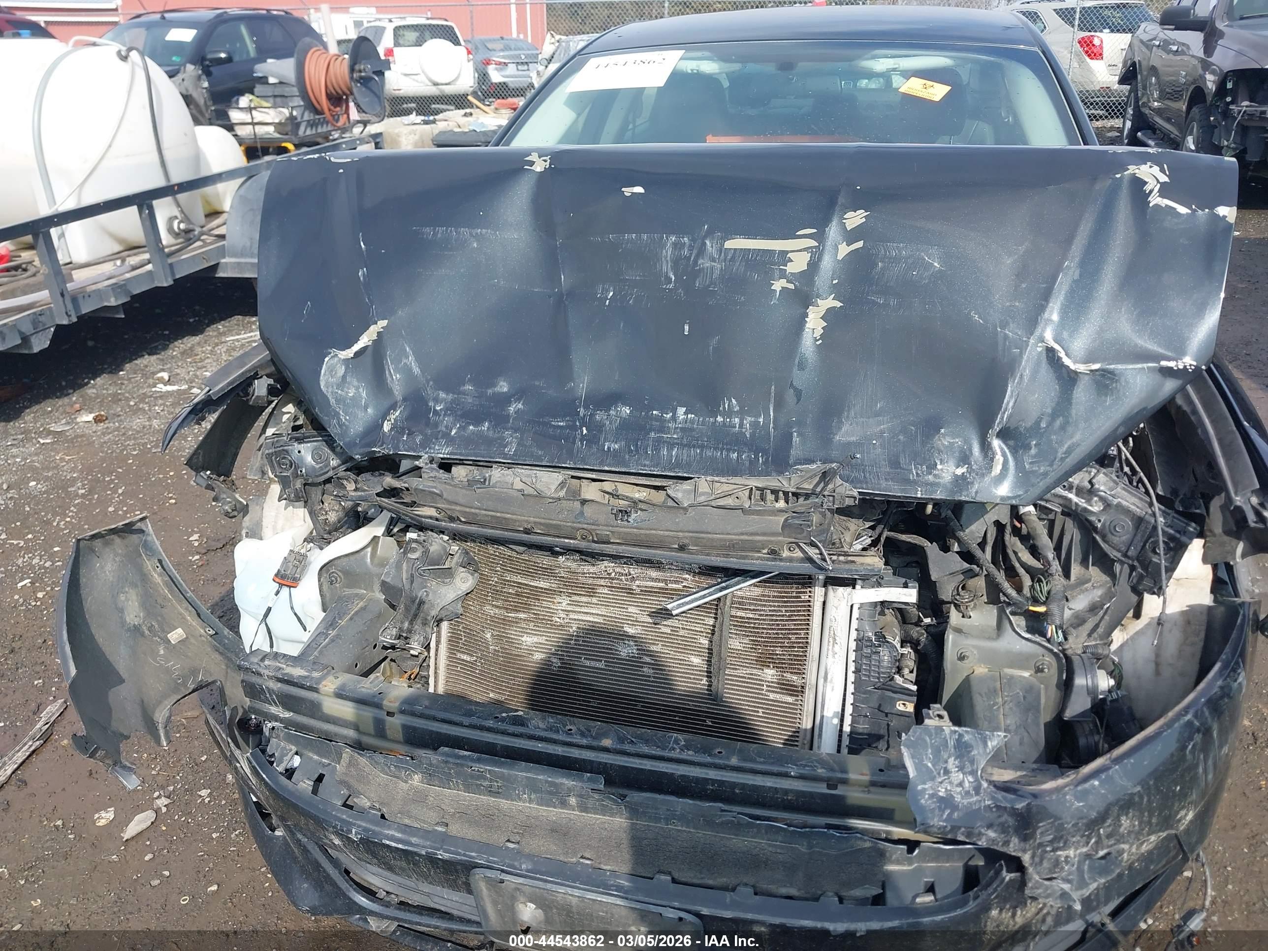 FORD FUSION image 6