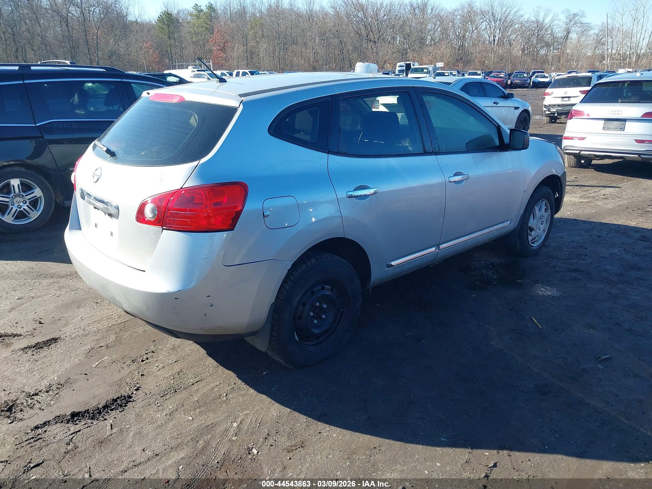 NISSAN ROGUE image 4
