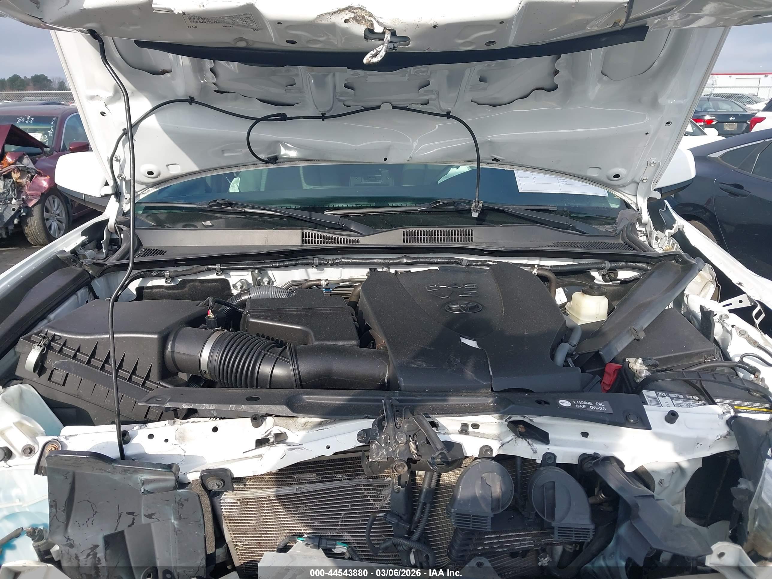 TOYOTA TACOMA image 10