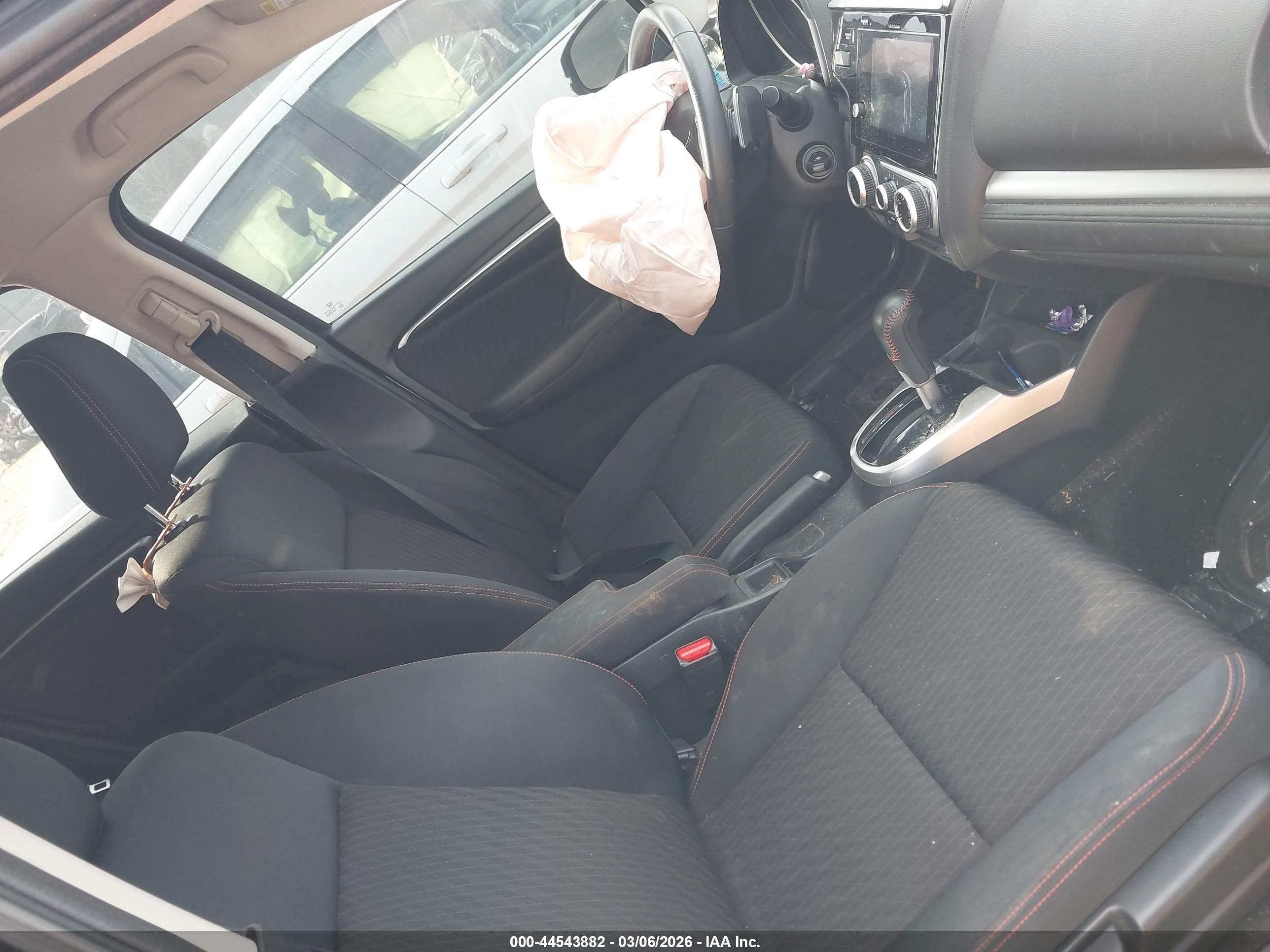 HONDA FIT image 5