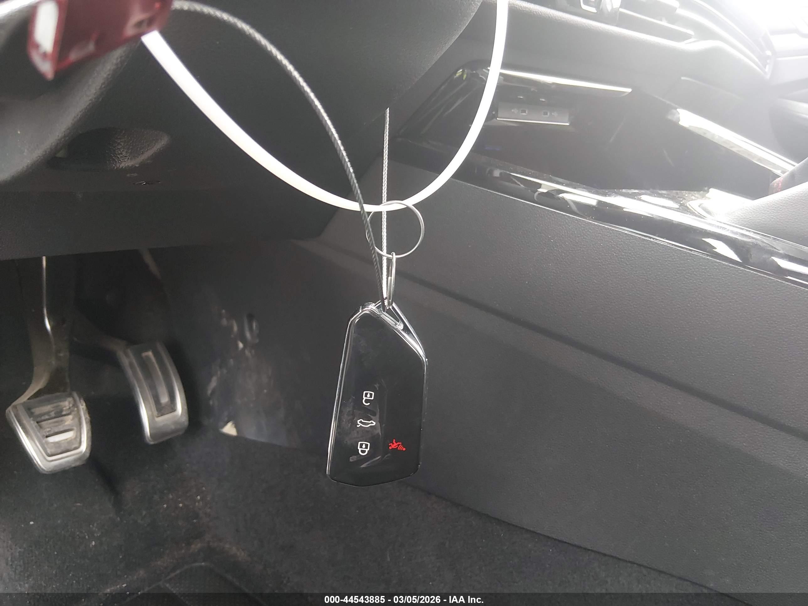 VOLKSWAGEN GOLF image 11