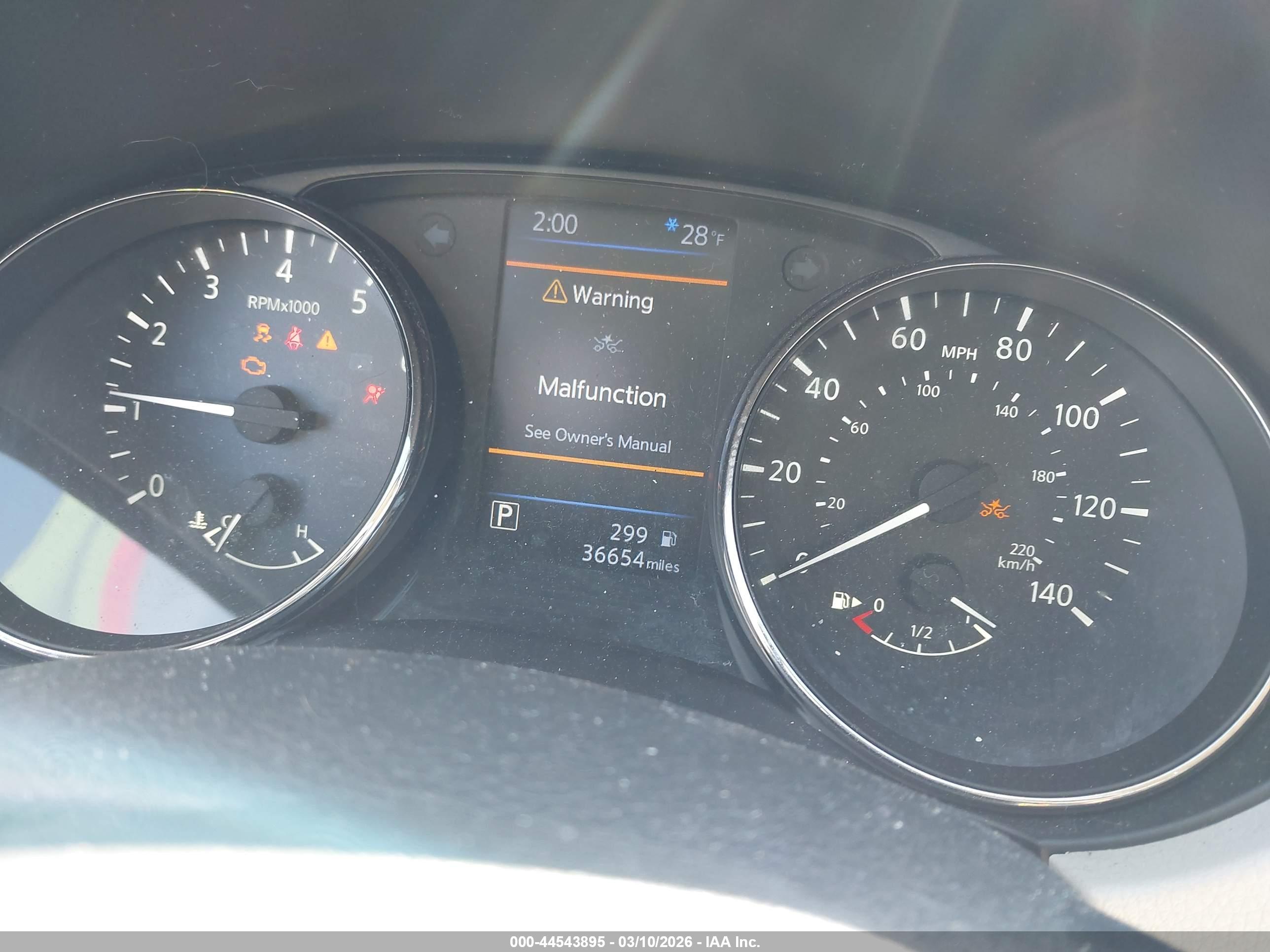 NISSAN ROGUE image 7