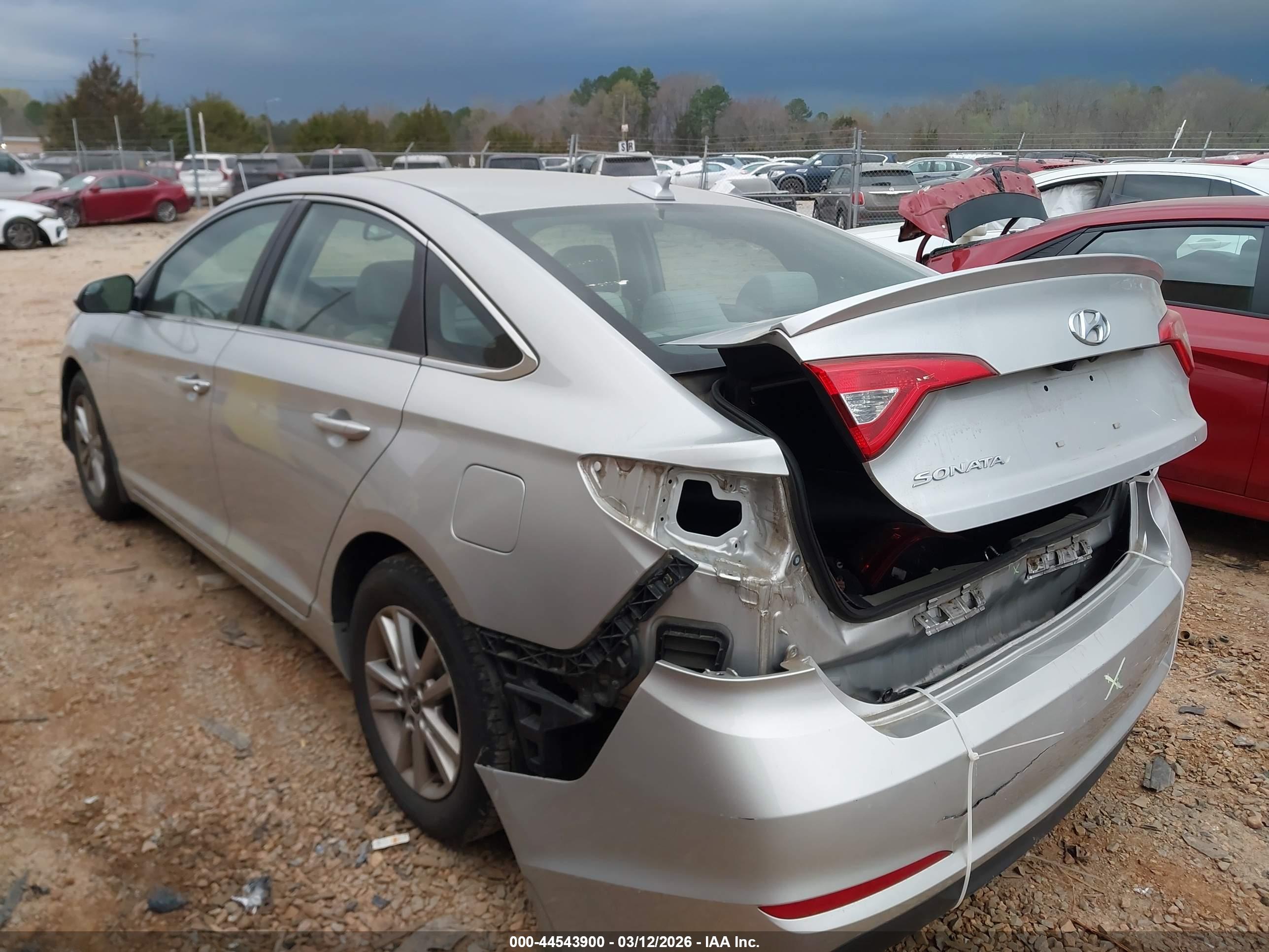 HYUNDAI SONATA image 3