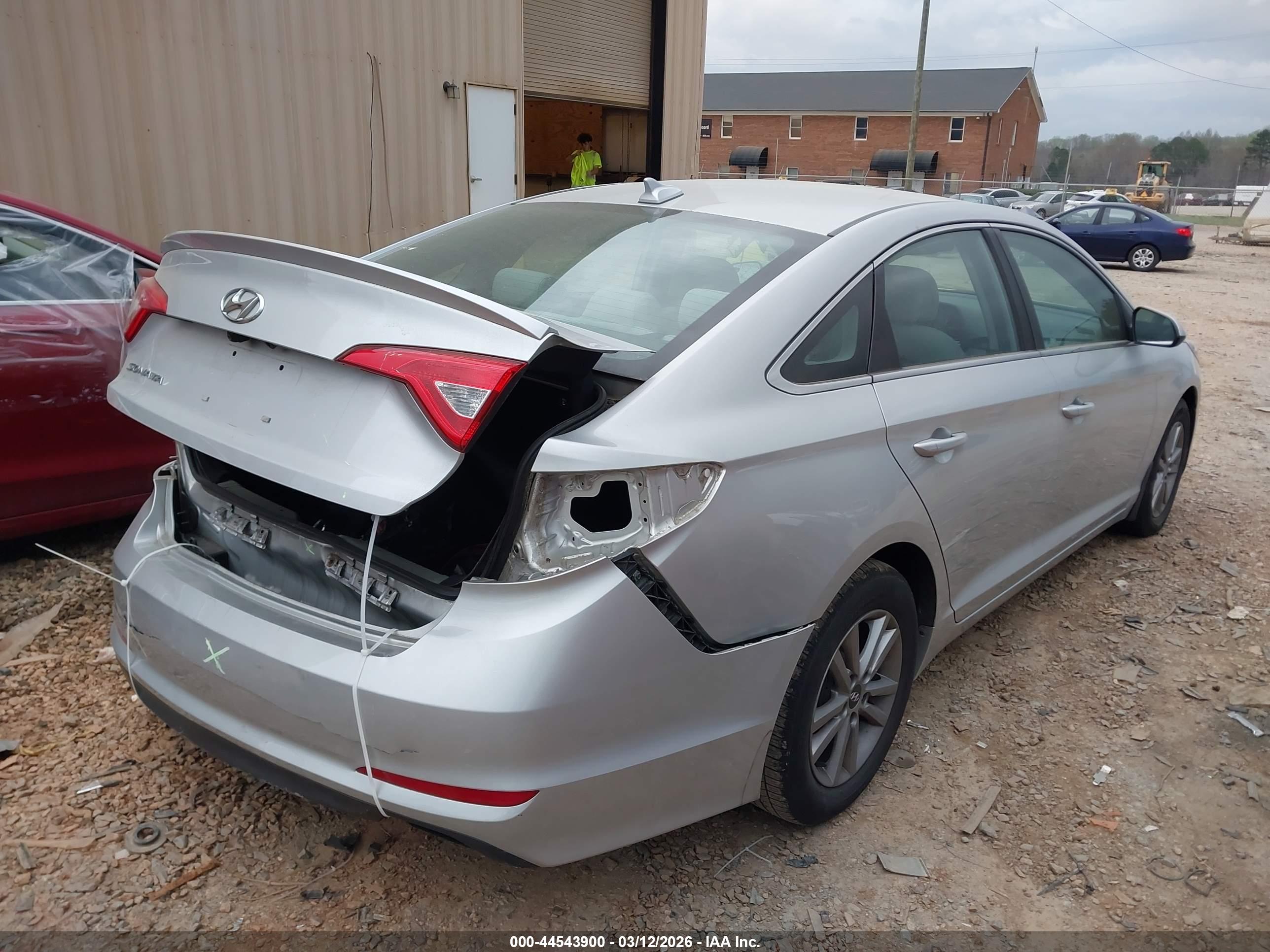 HYUNDAI SONATA image 4