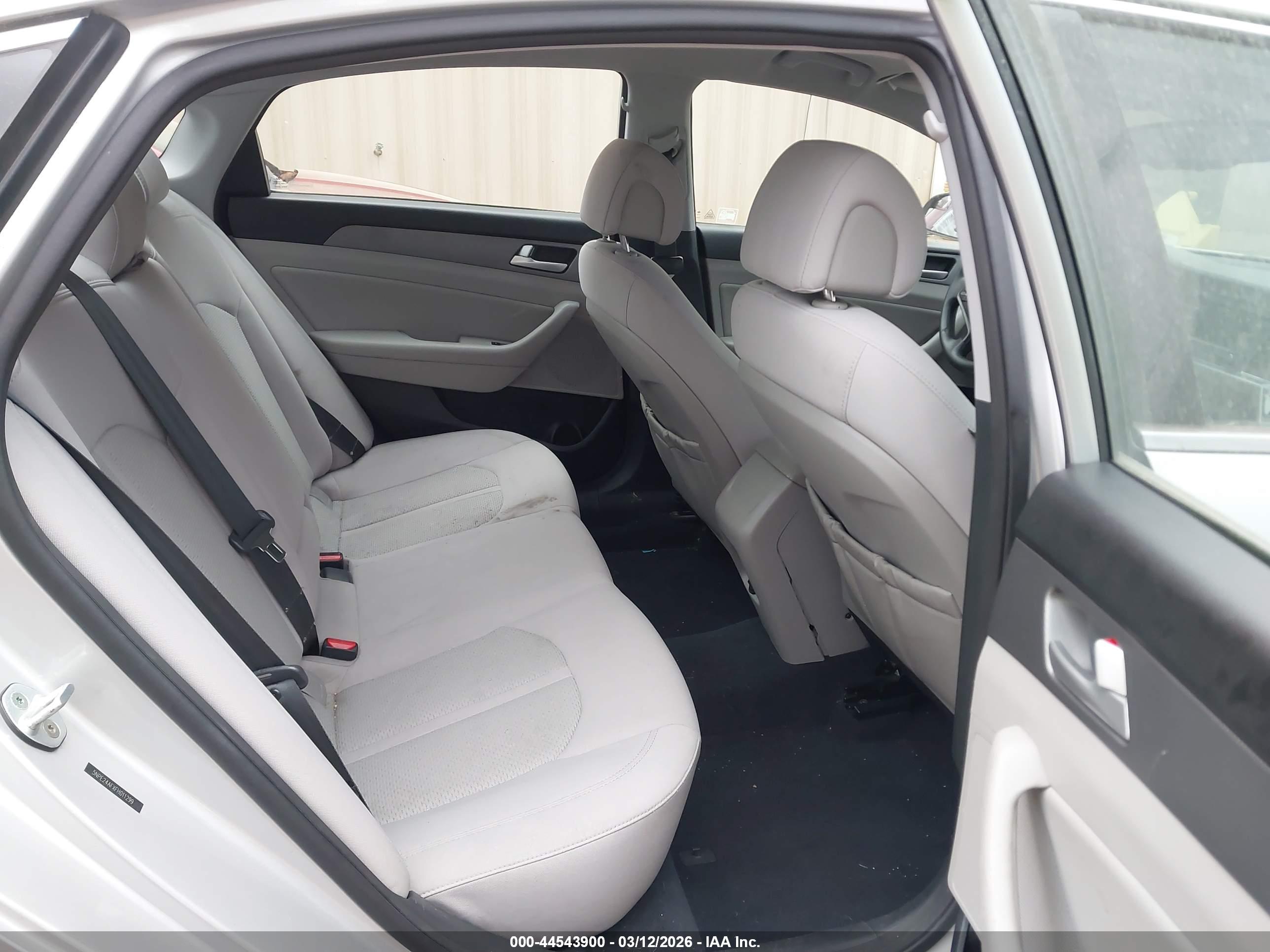 HYUNDAI SONATA image 8