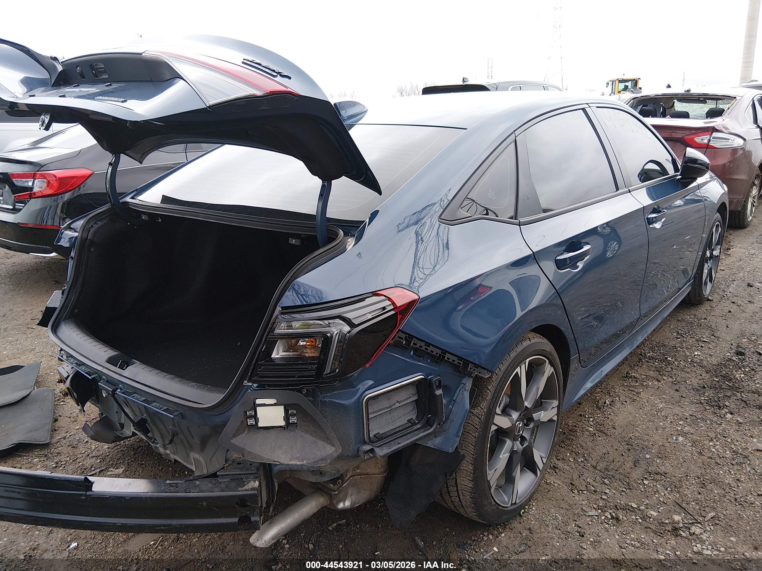 HONDA CIVIC image 4