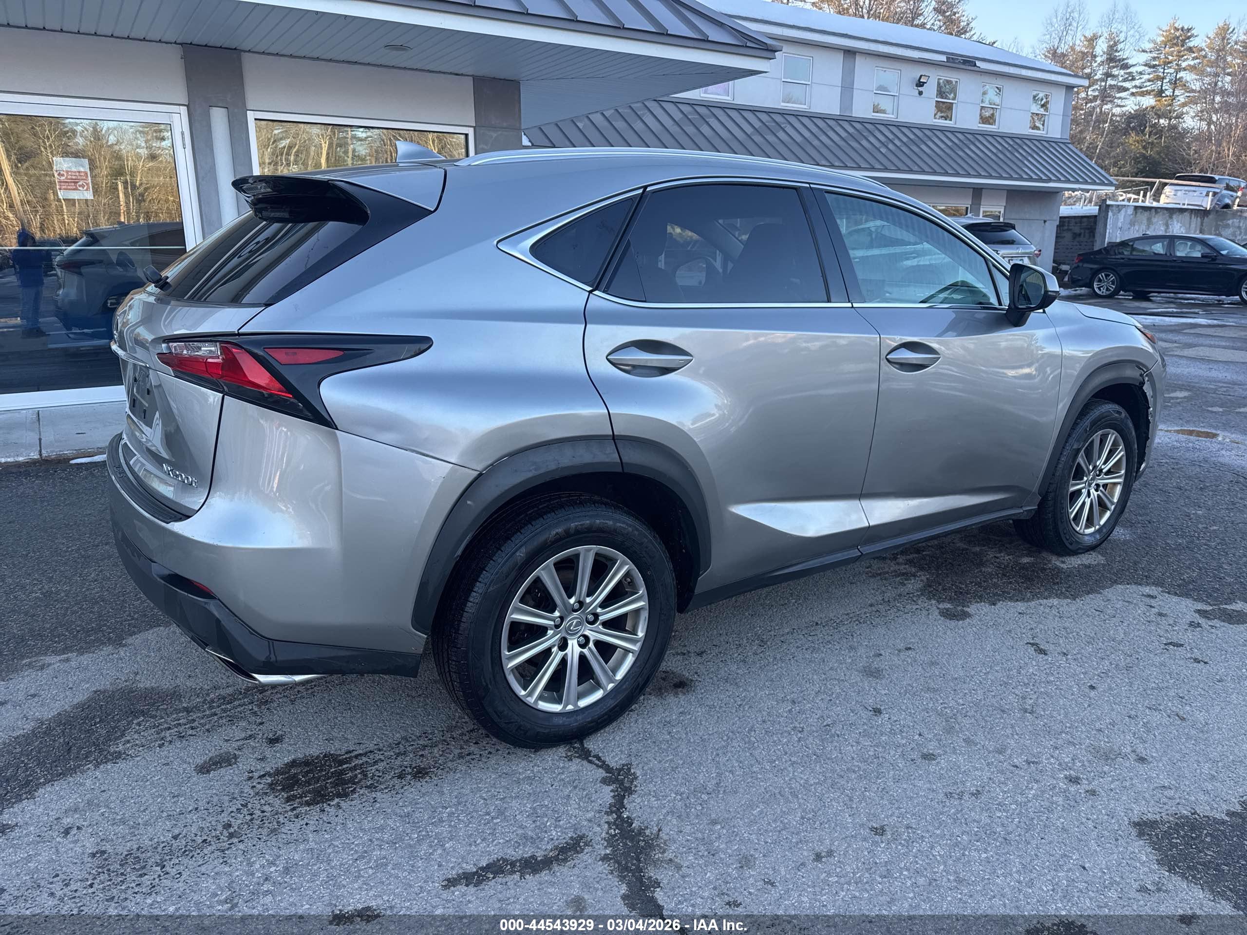 LEXUS NX image 4