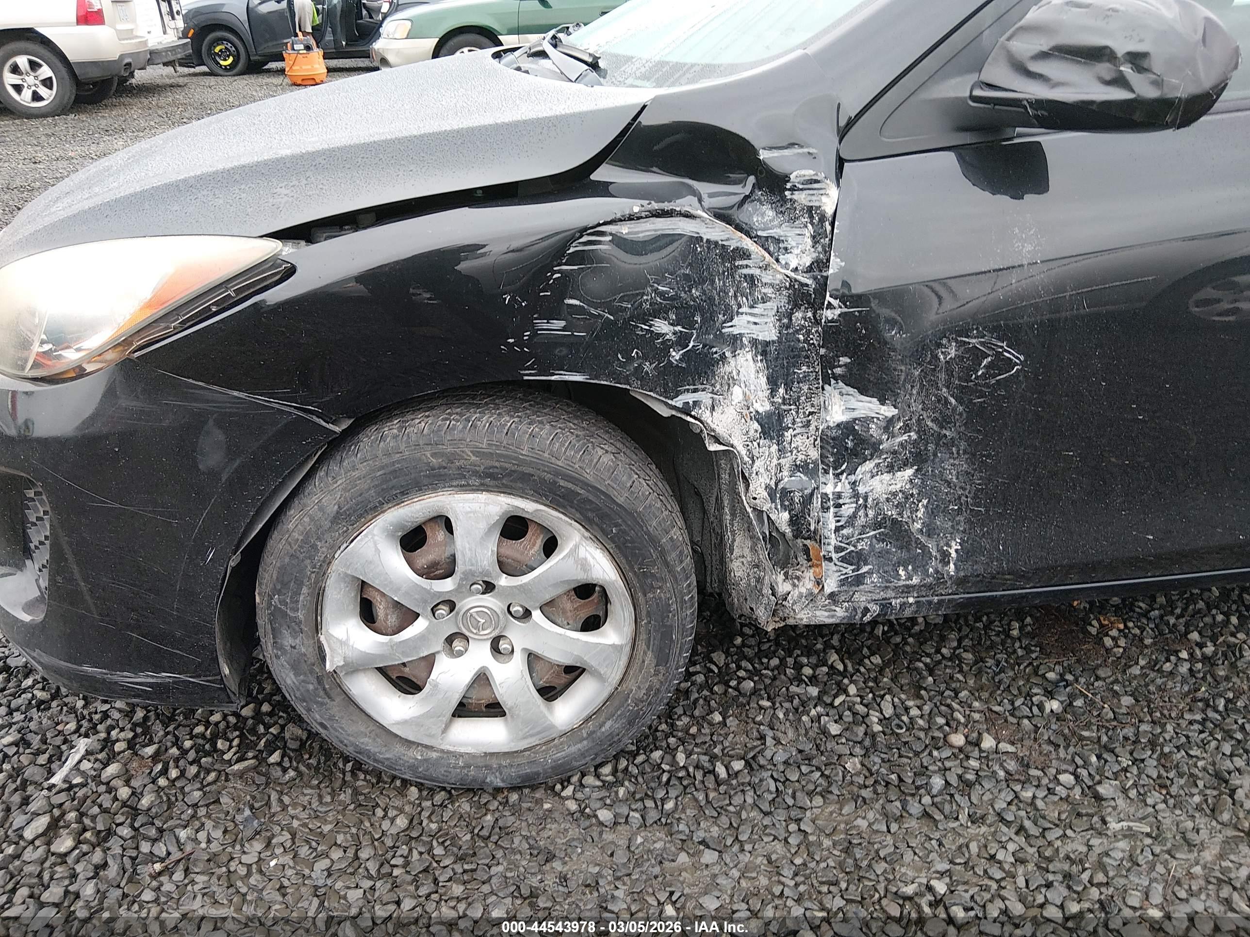 MAZDA MAZDA3 image 6