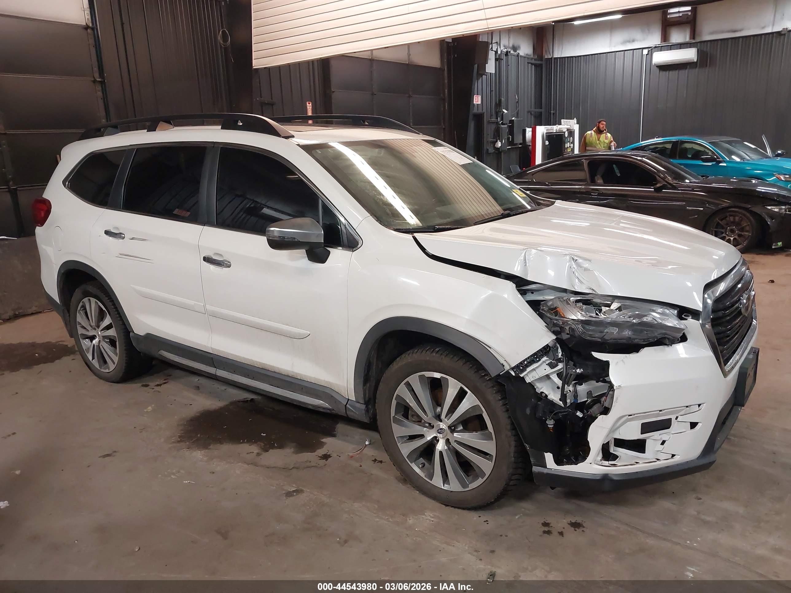 SUBARU ASCENT image 6
