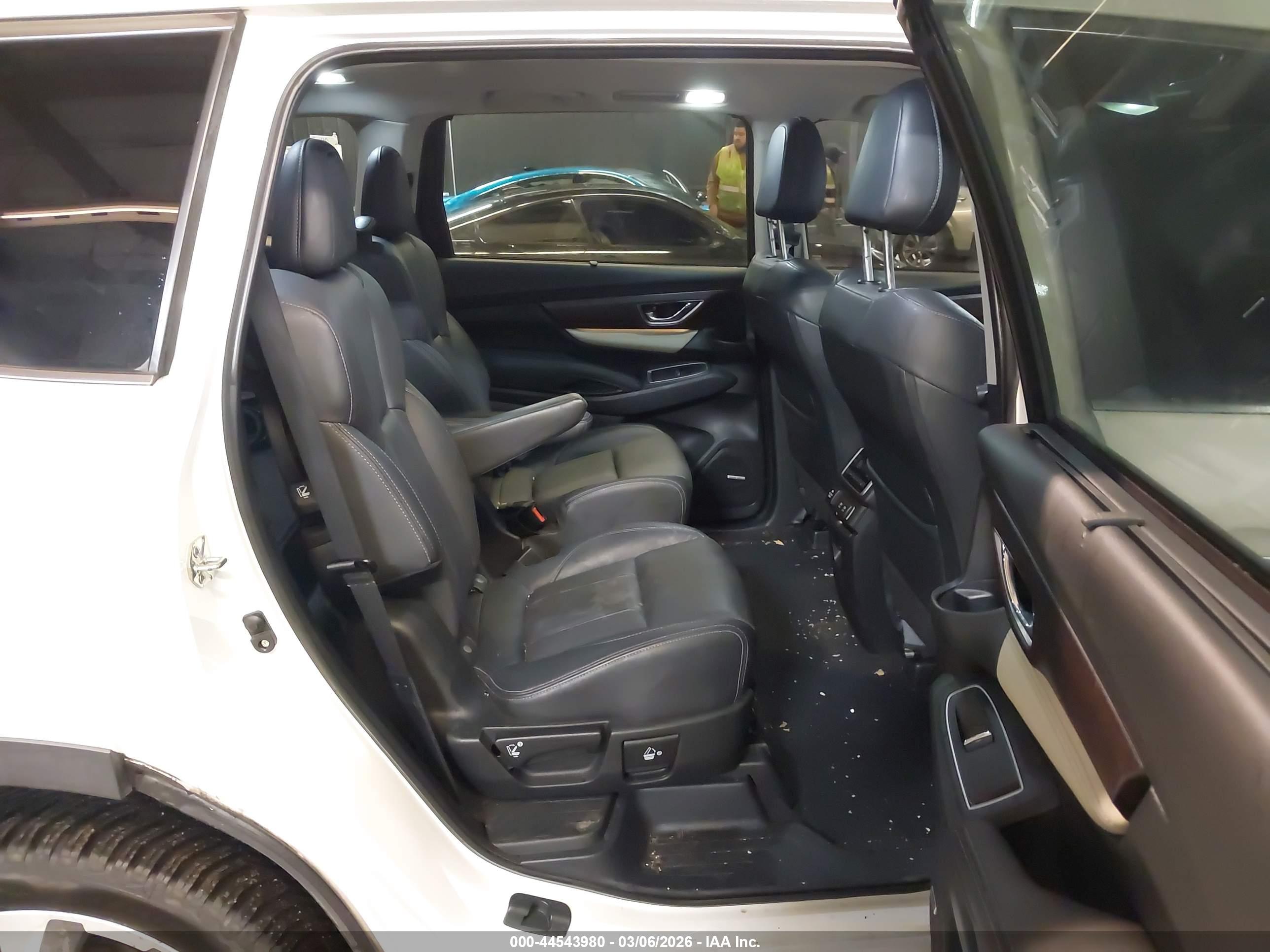 SUBARU ASCENT image 8