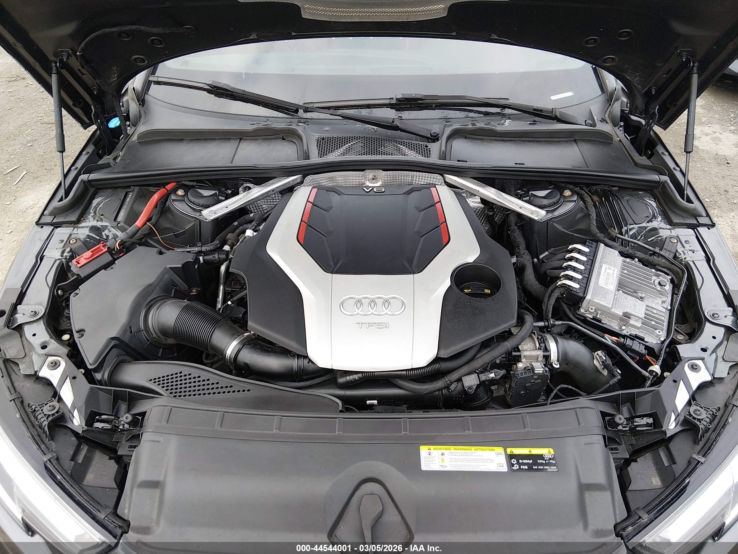 AUDI S4 image 10