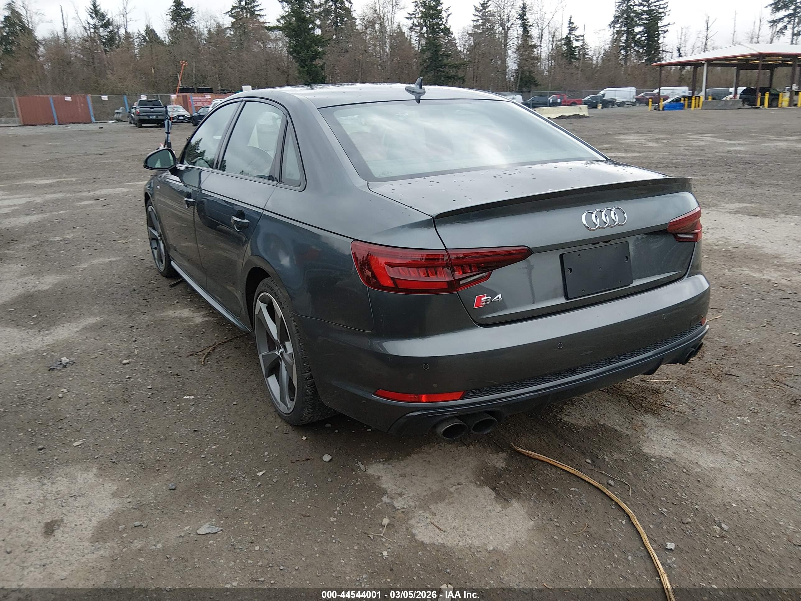 AUDI S4 image 3