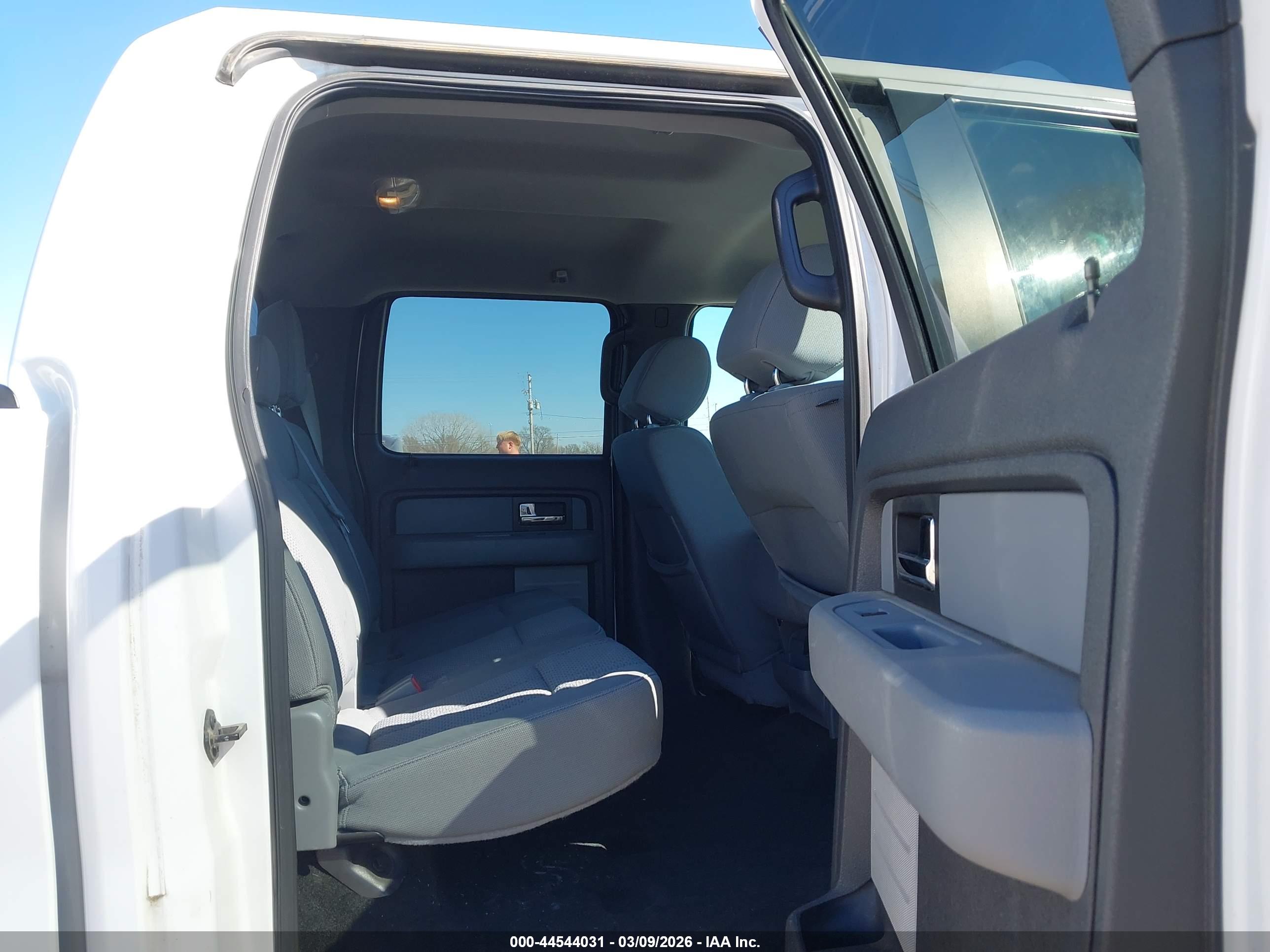 FORD F-150 image 8