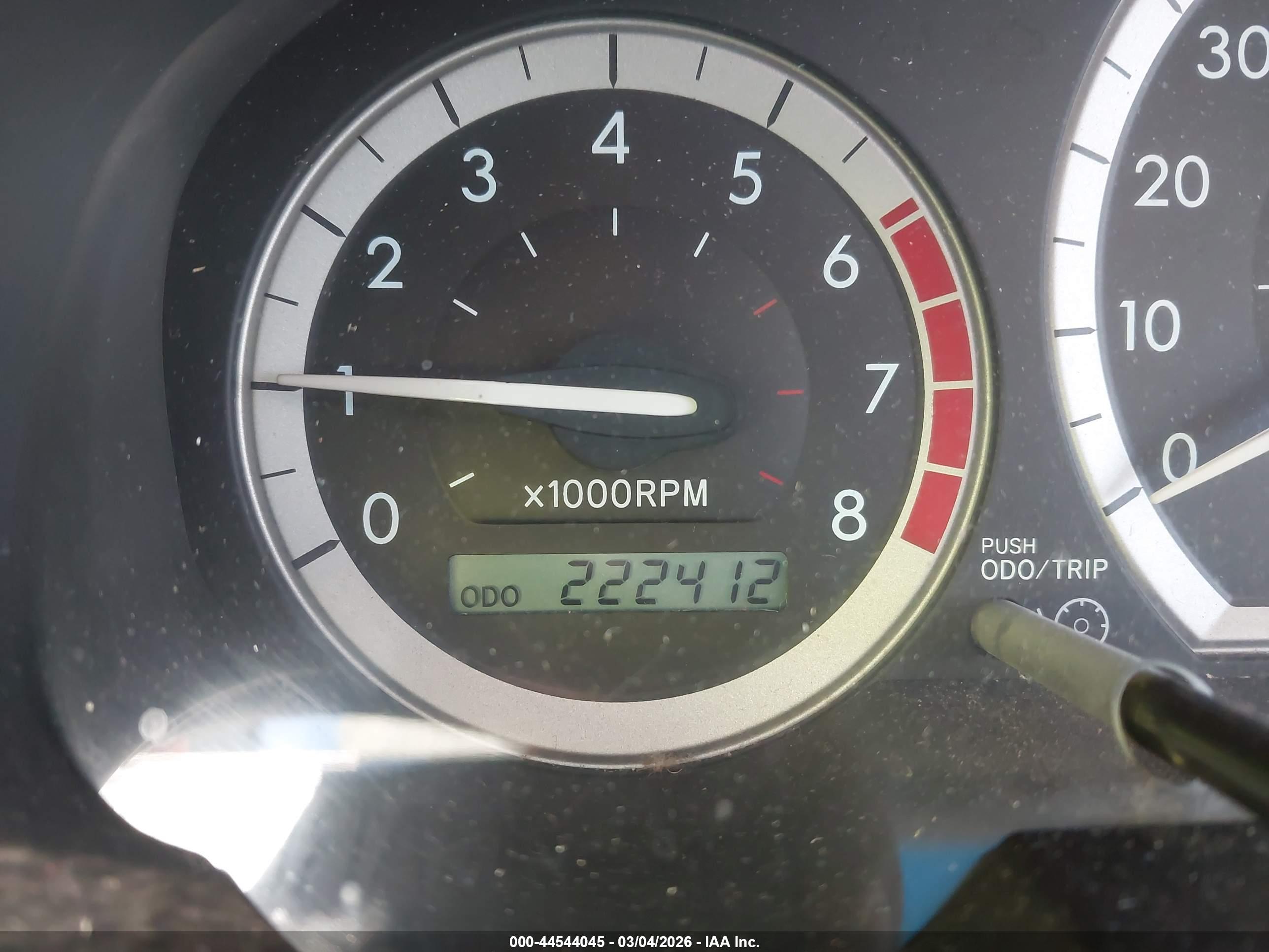 TOYOTA SIENNA image 7