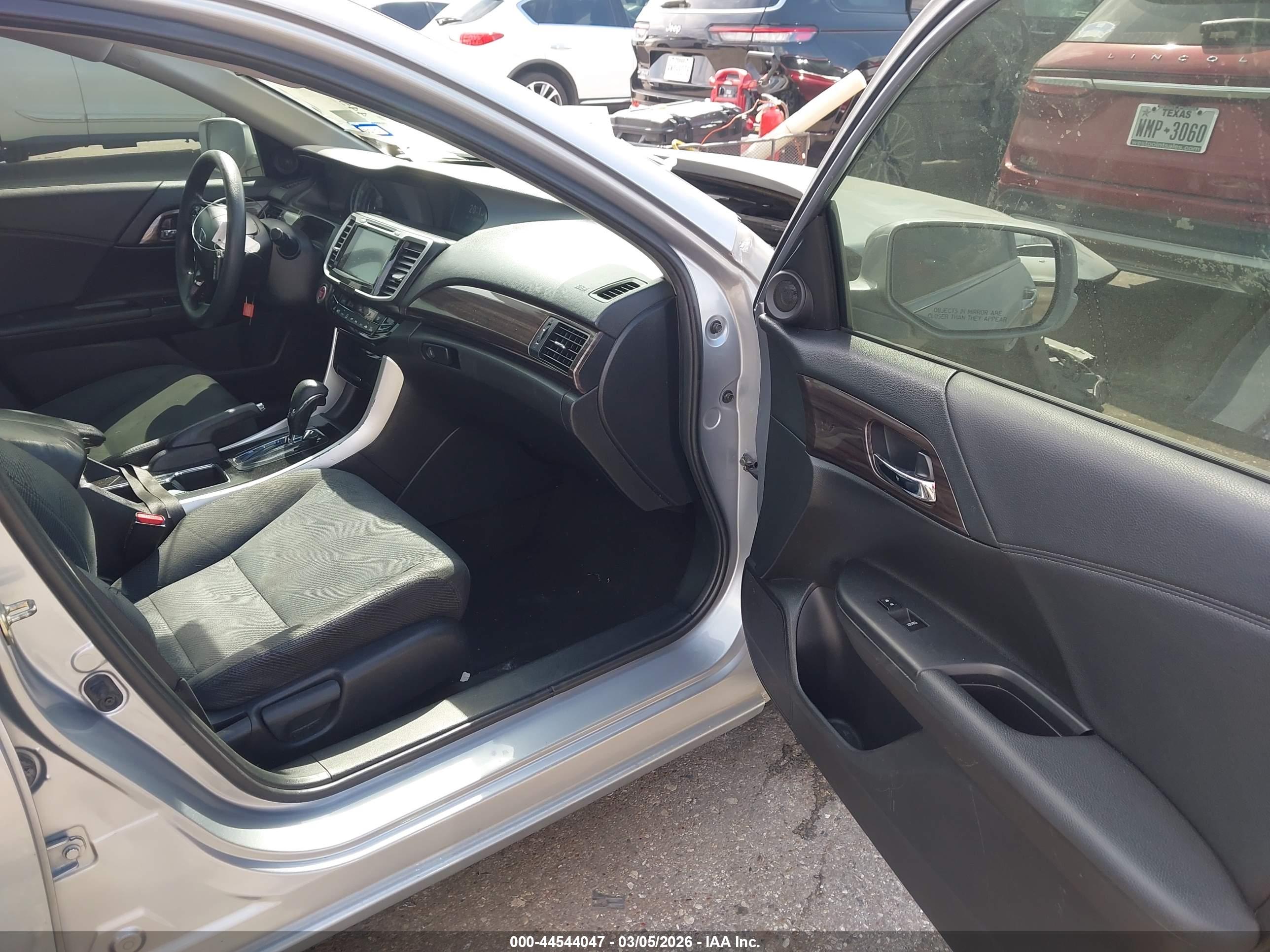 HONDA ACCORD image 5