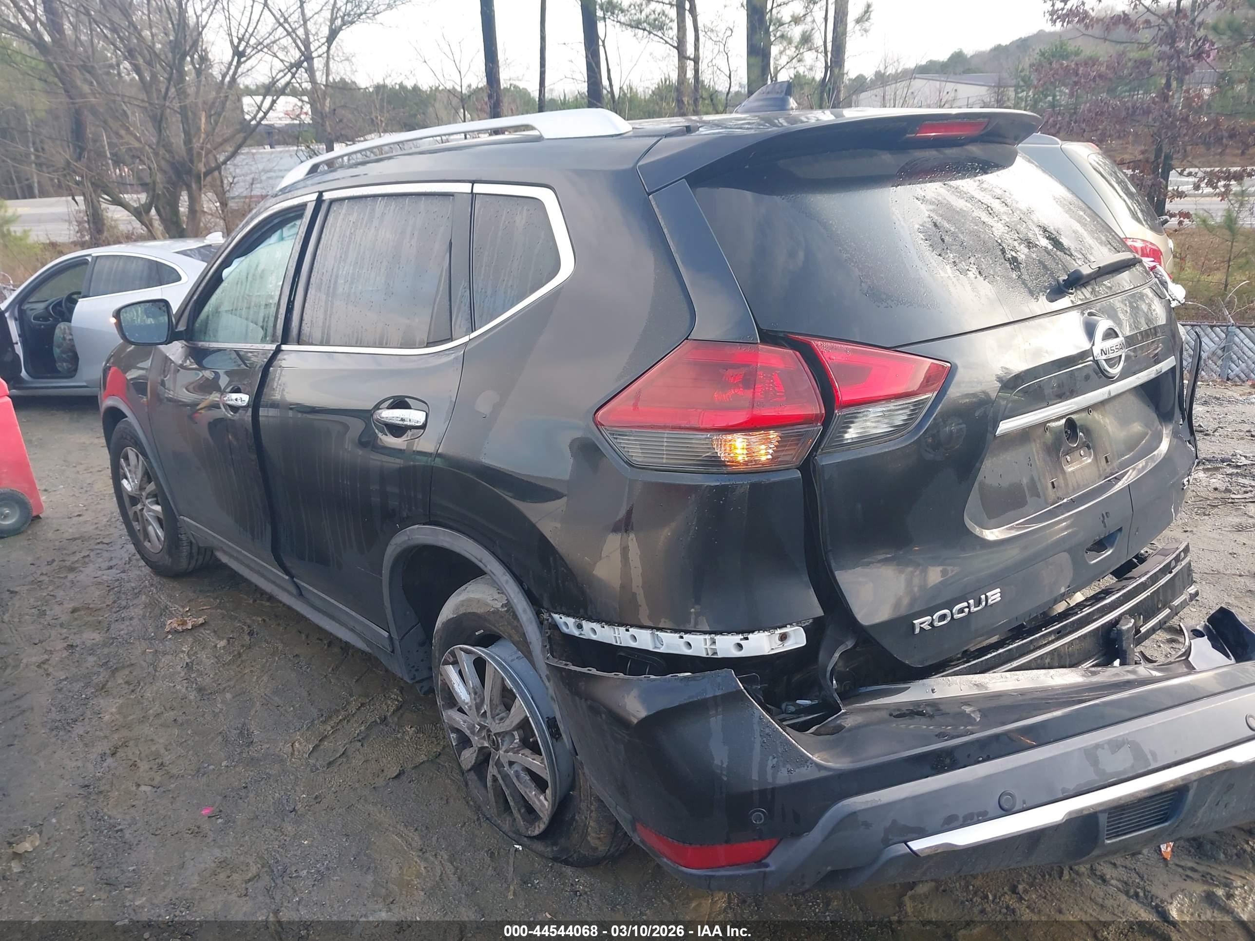 NISSAN ROGUE image 3