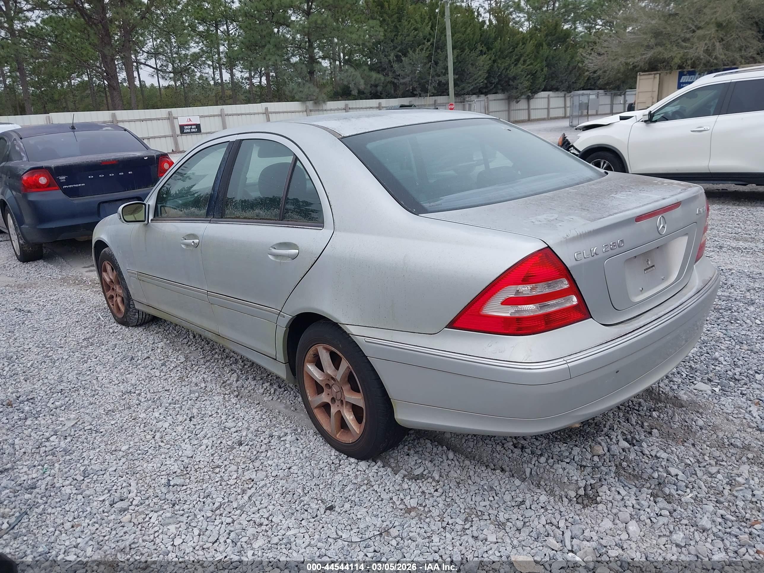 MERCEDES-BENZ C image 3