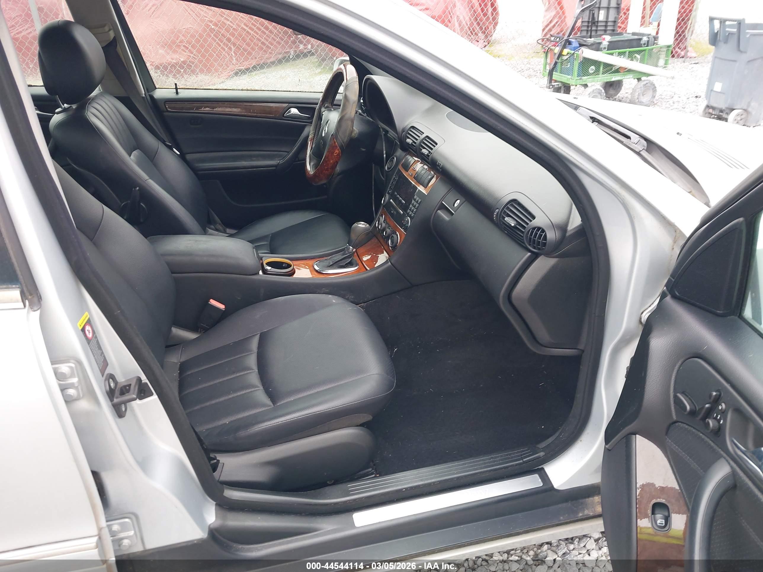 MERCEDES-BENZ C image 5