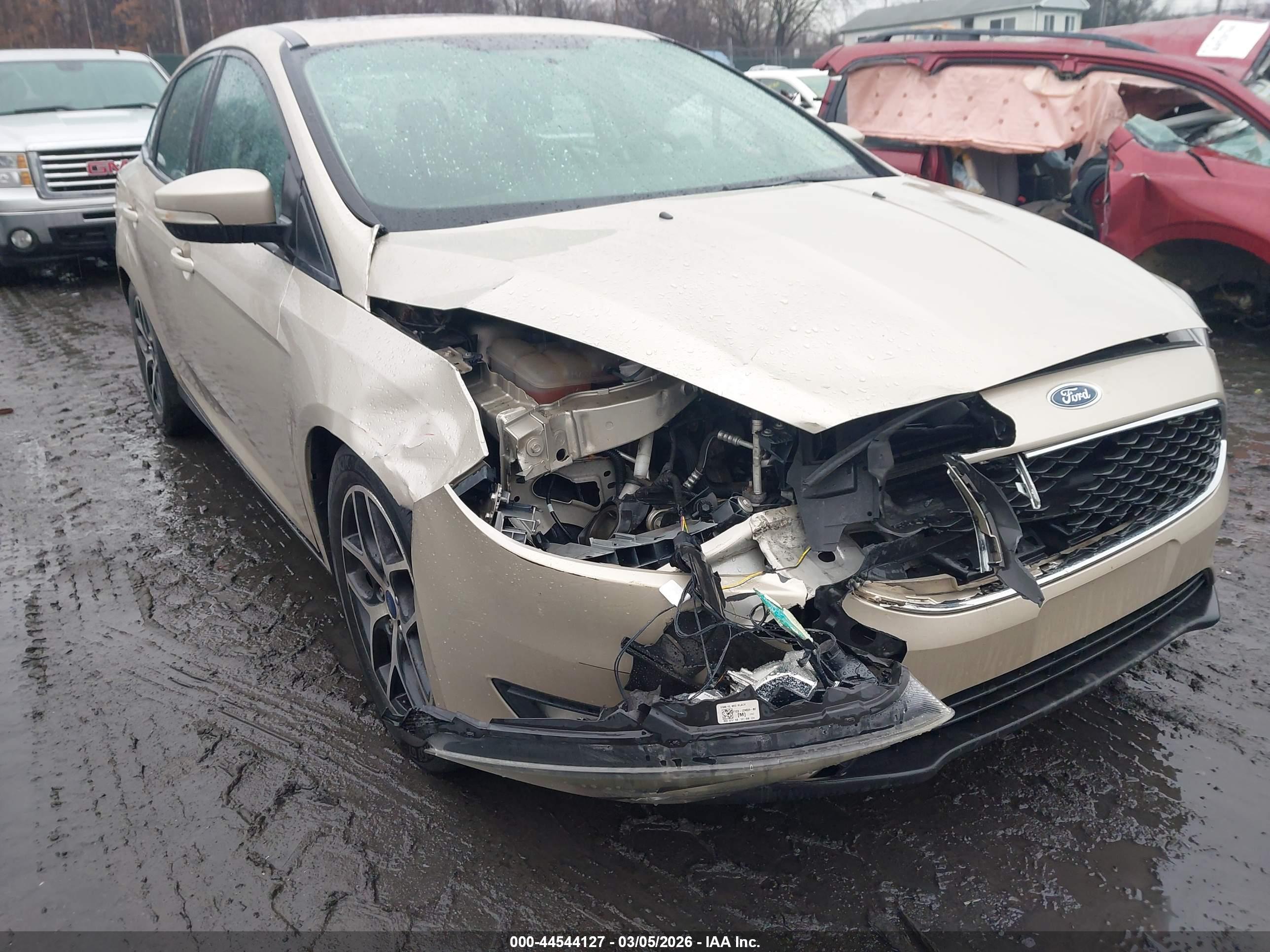 FORD FOCUS image 6