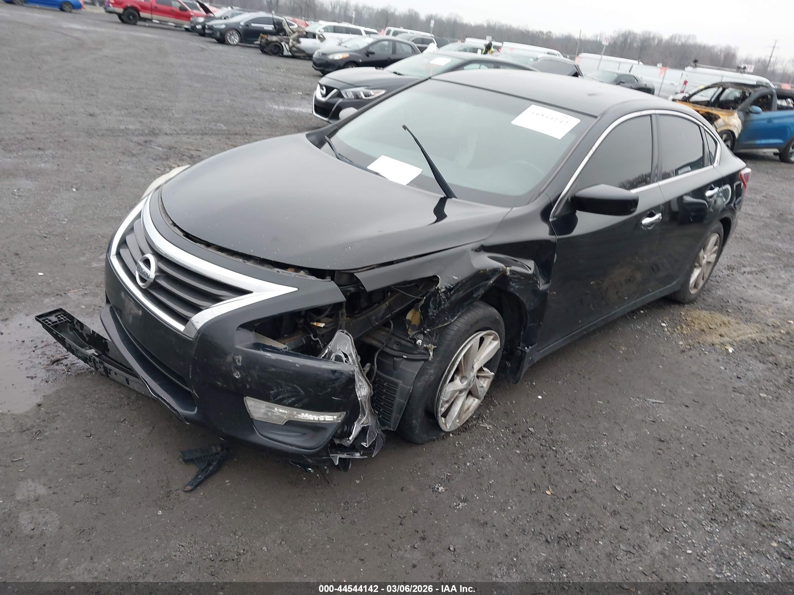 NISSAN ALTIMA image 2