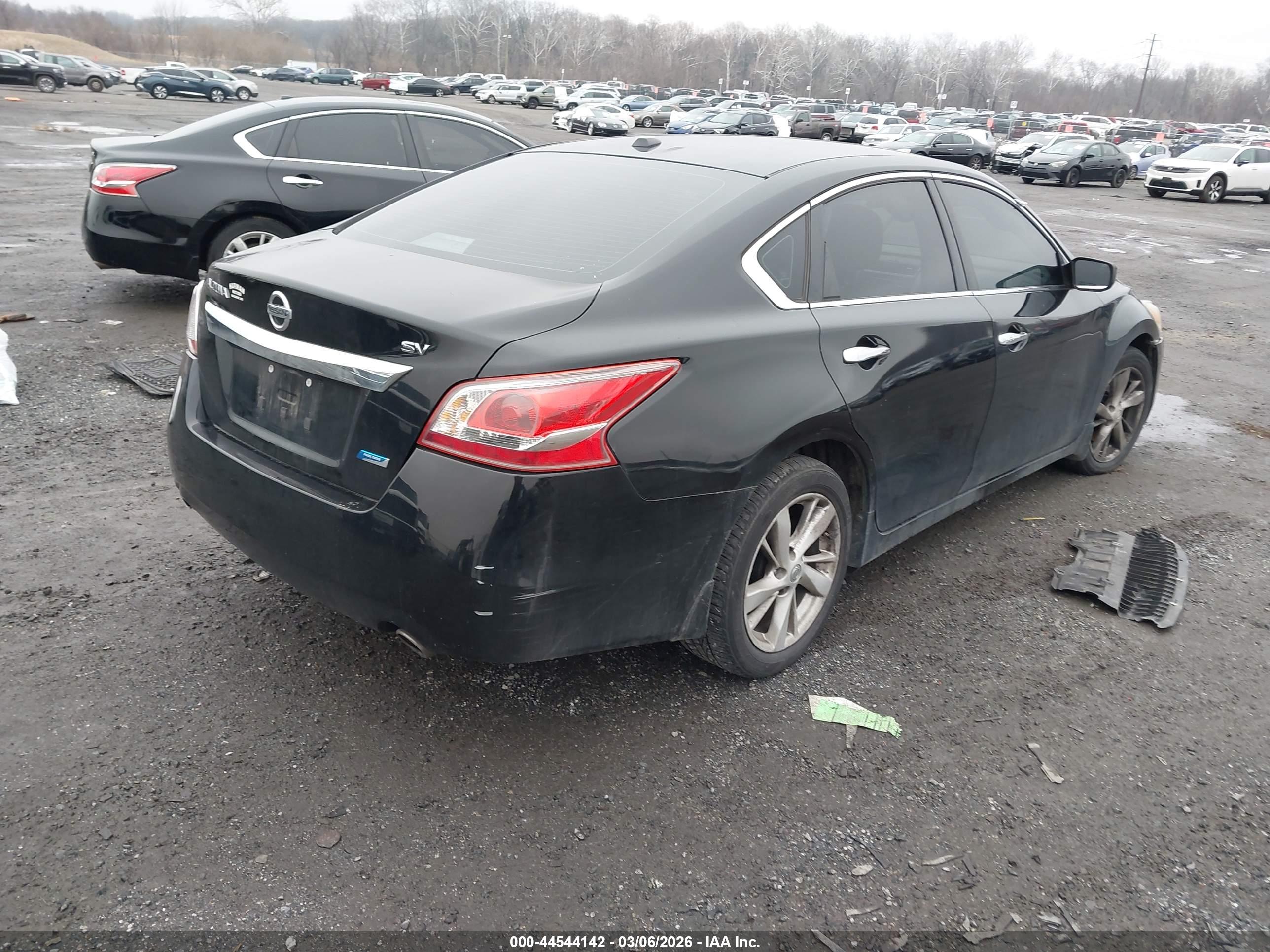 NISSAN ALTIMA image 4