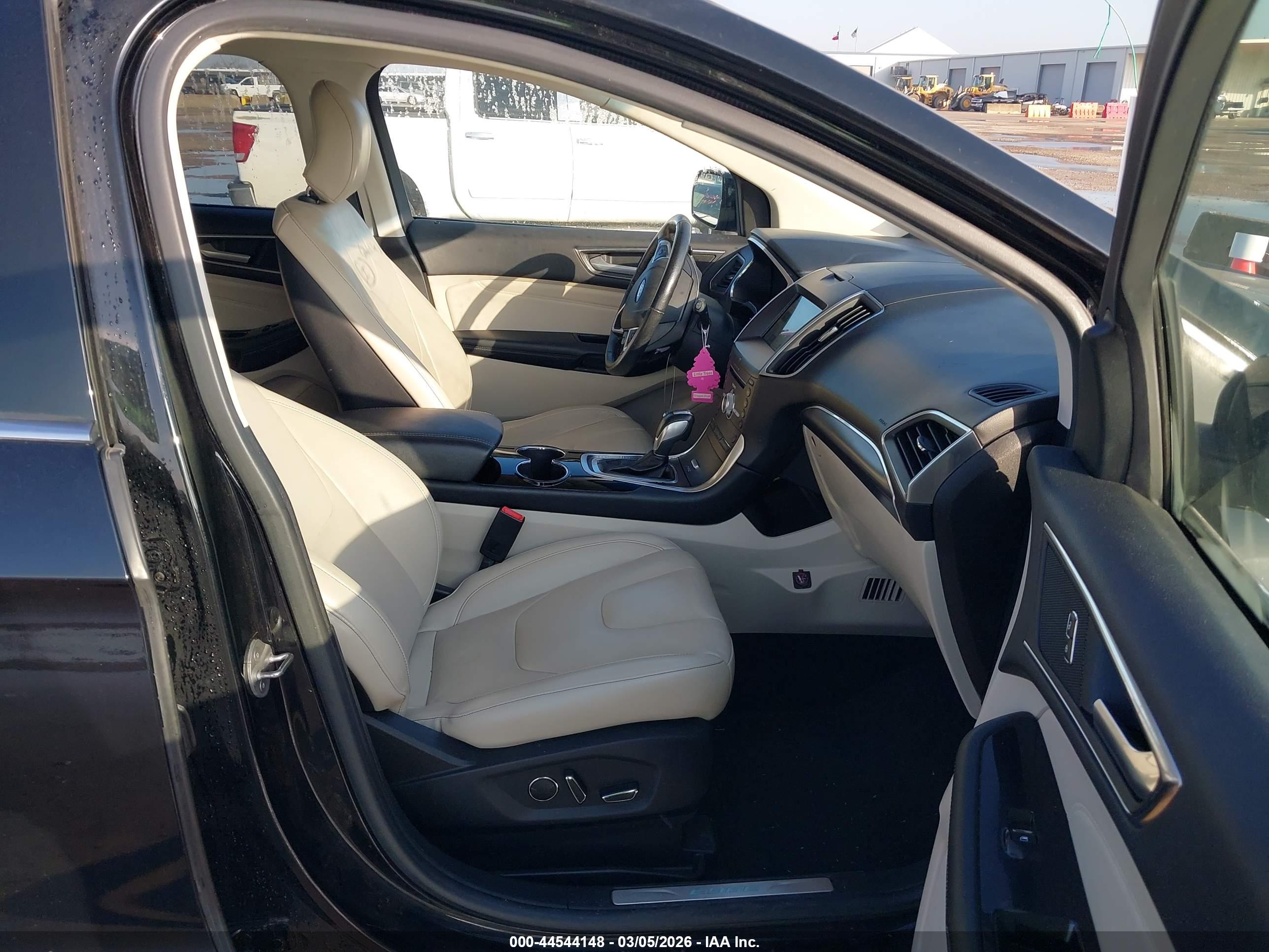 FORD EDGE image 5