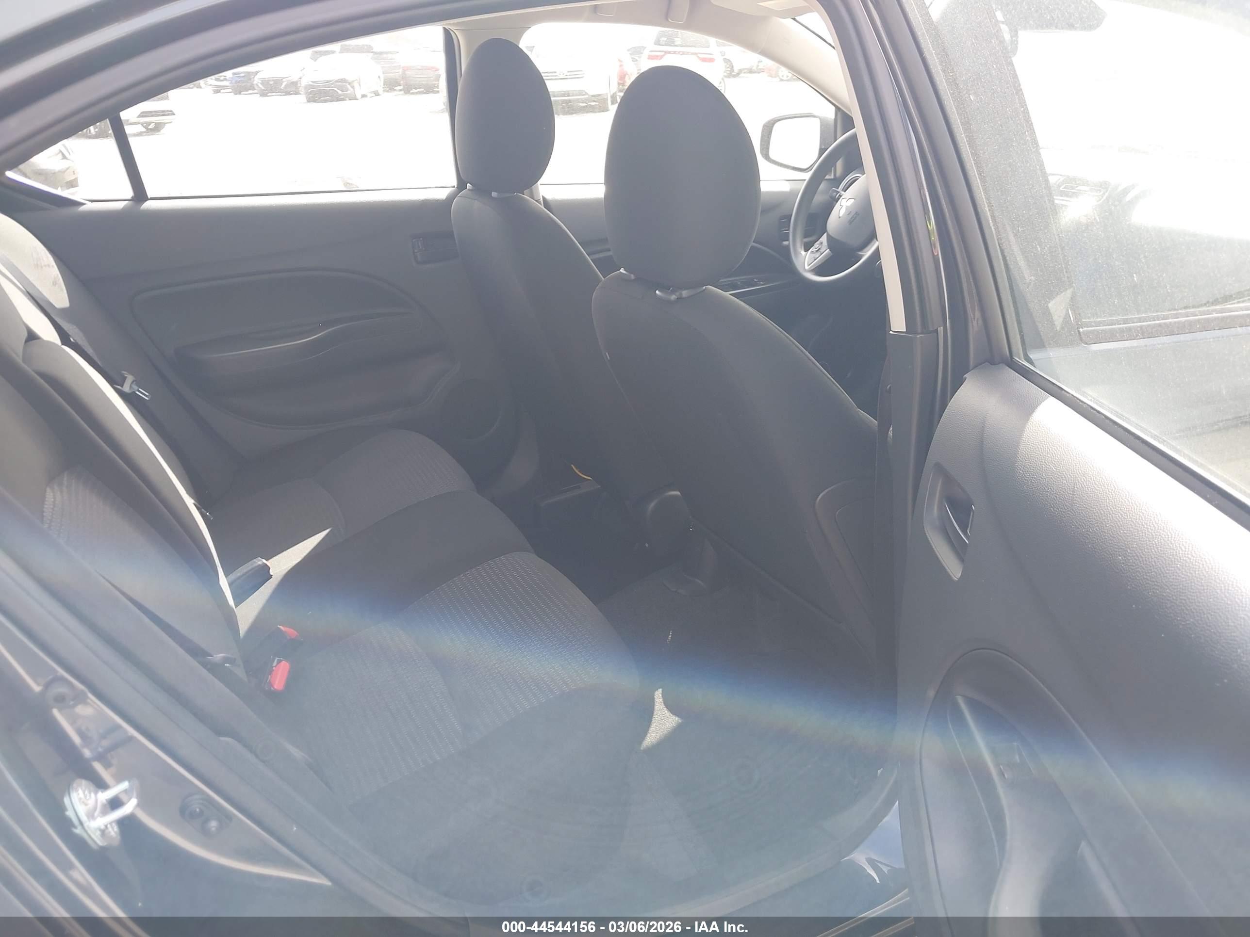 MITSUBISHI MIRAGE image 8
