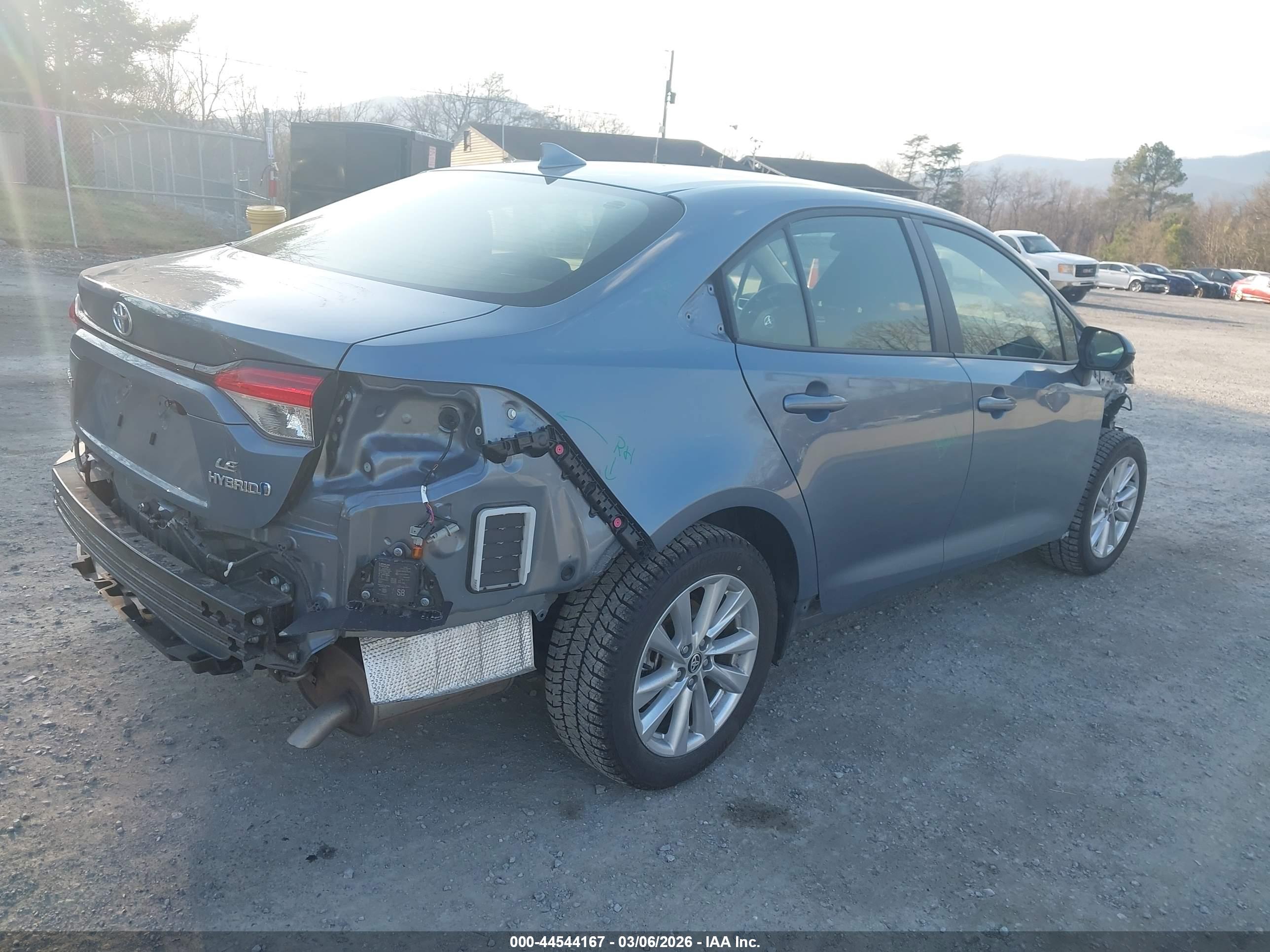 TOYOTA COROLLA image 4