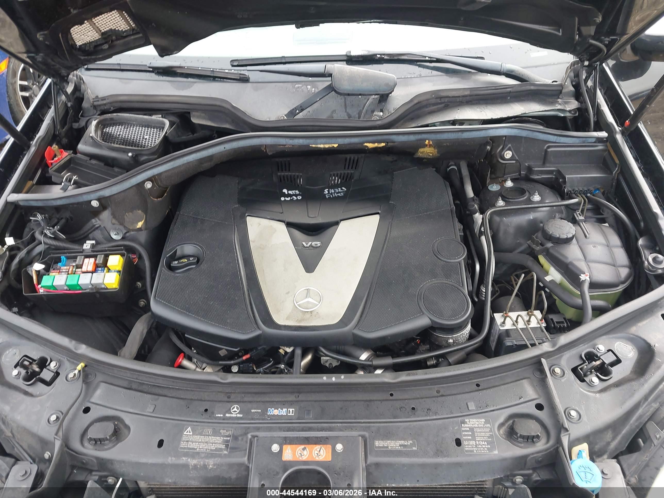 MERCEDES-BENZ ML image 10