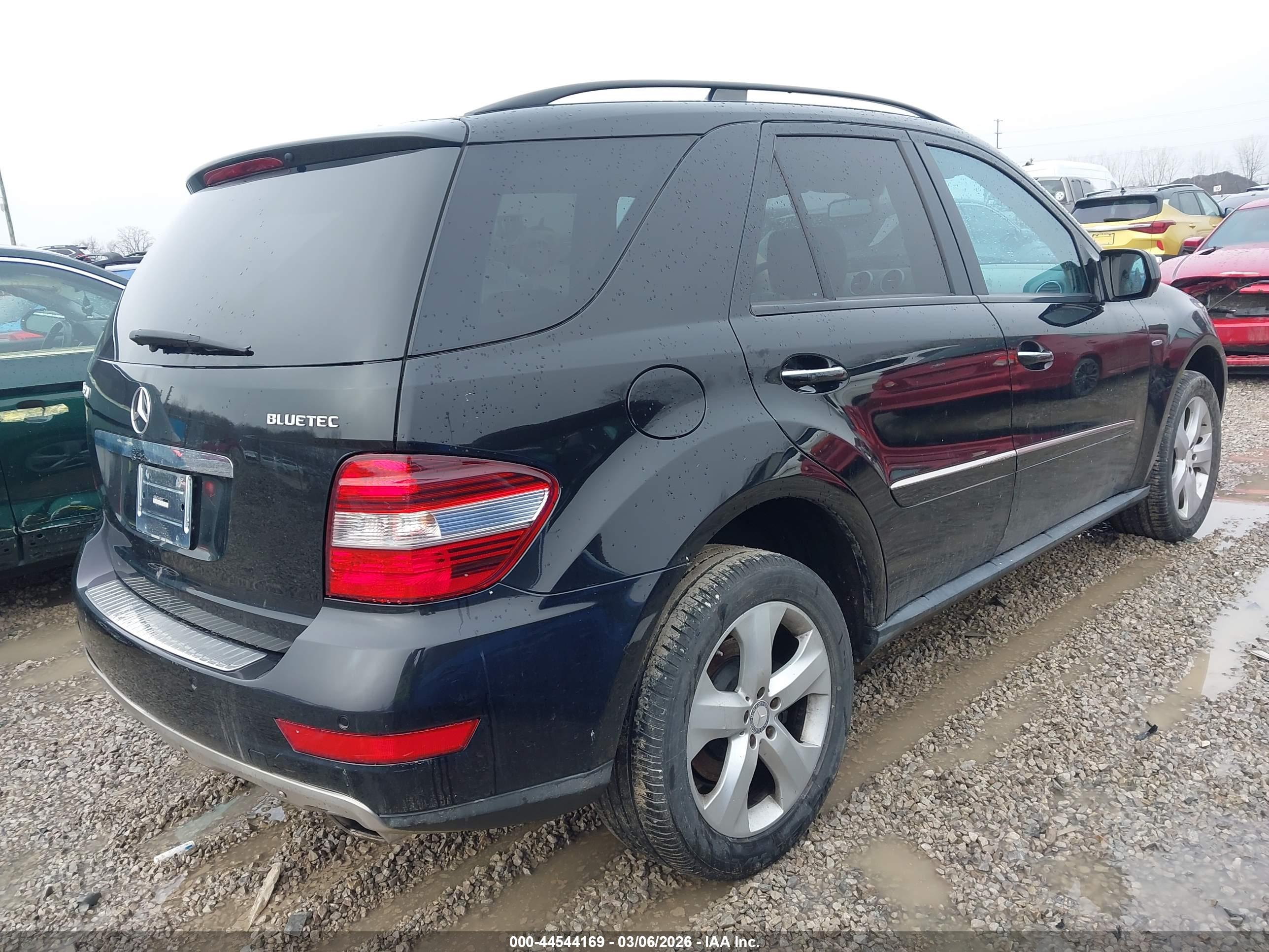 MERCEDES-BENZ ML image 4
