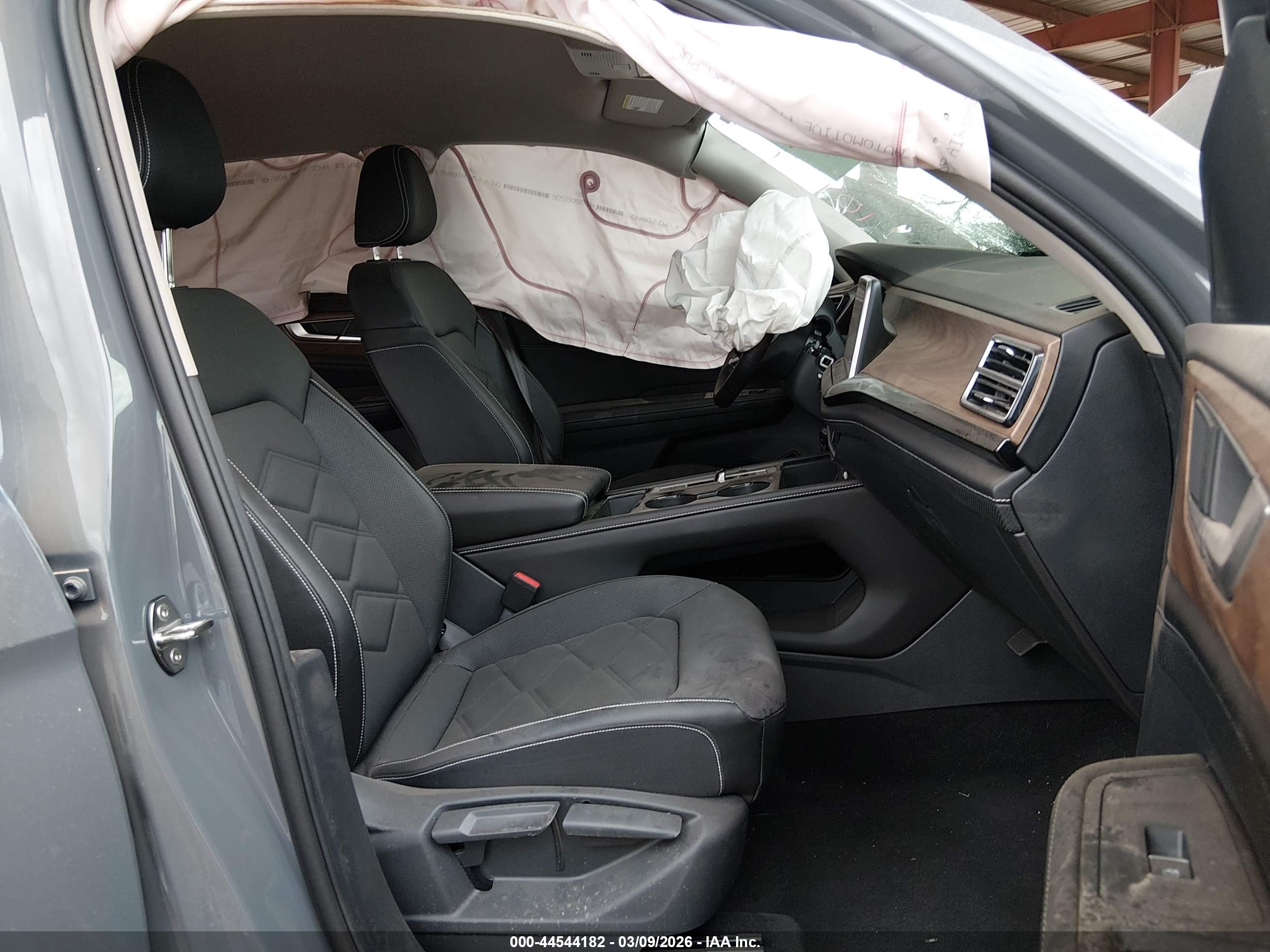 VOLKSWAGEN ATLAS image 5