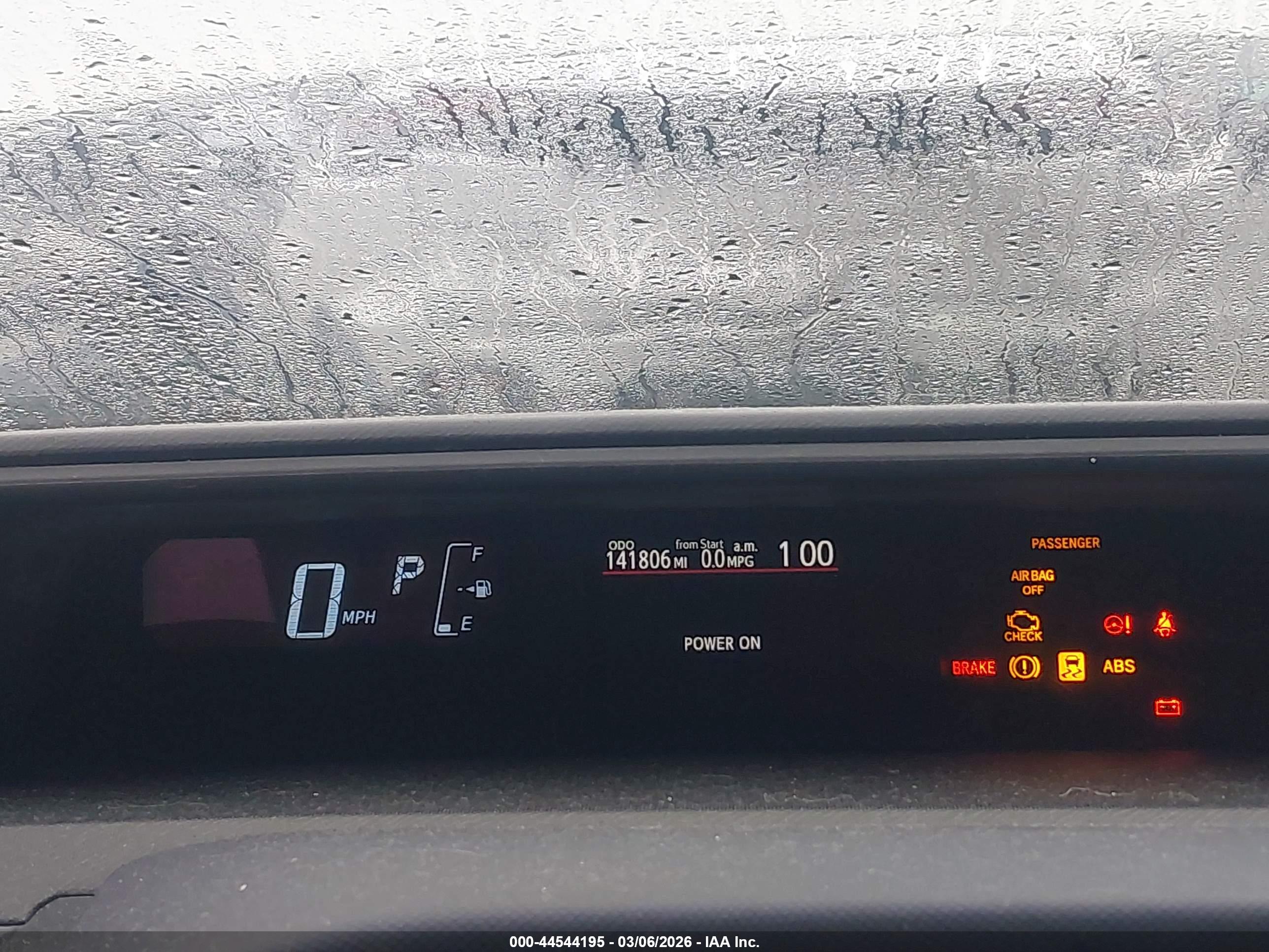 TOYOTA PRIUS image 7