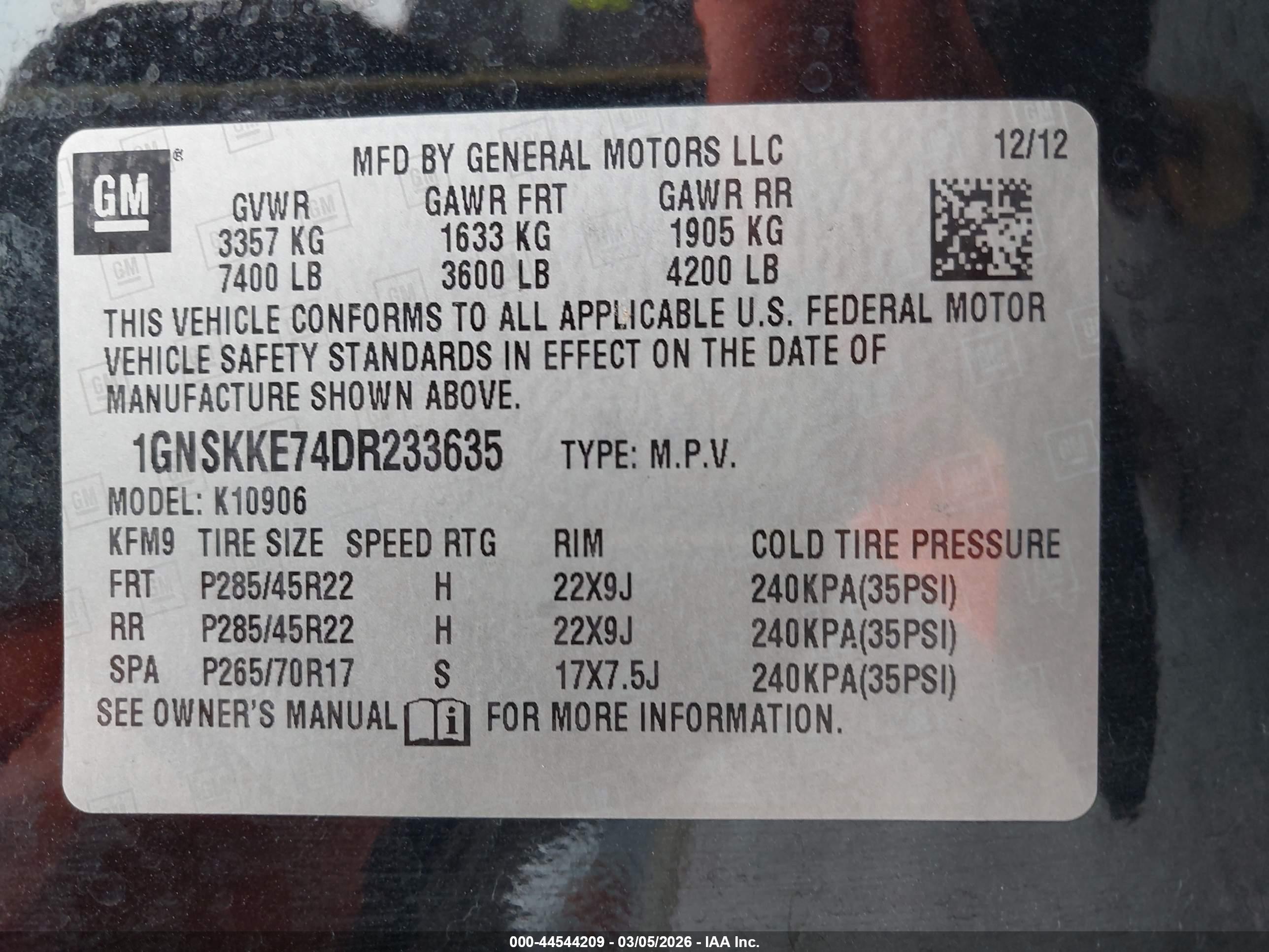 CHEVROLET SUBURBAN image 9