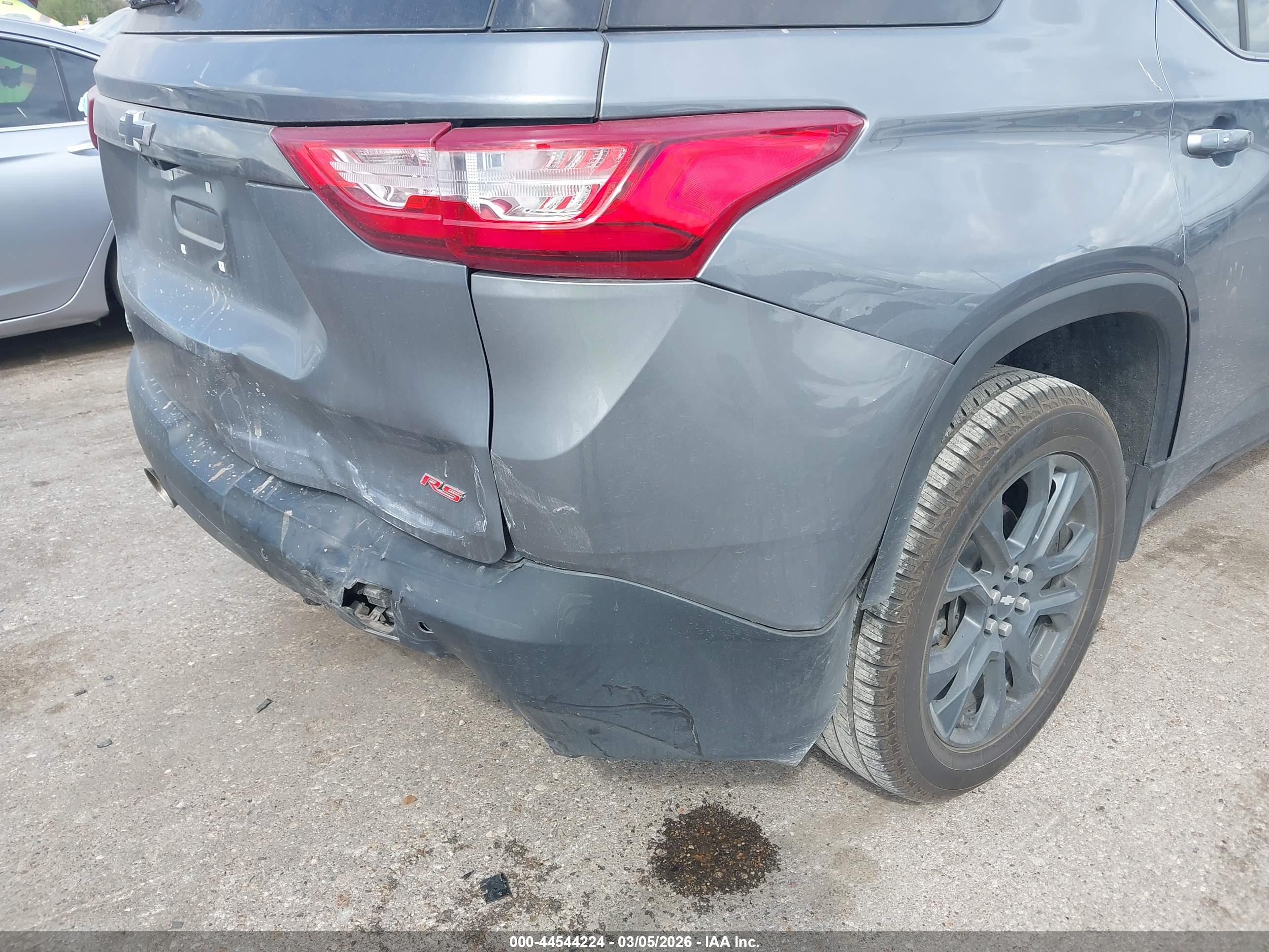 CHEVROLET TRAVERSE image 6