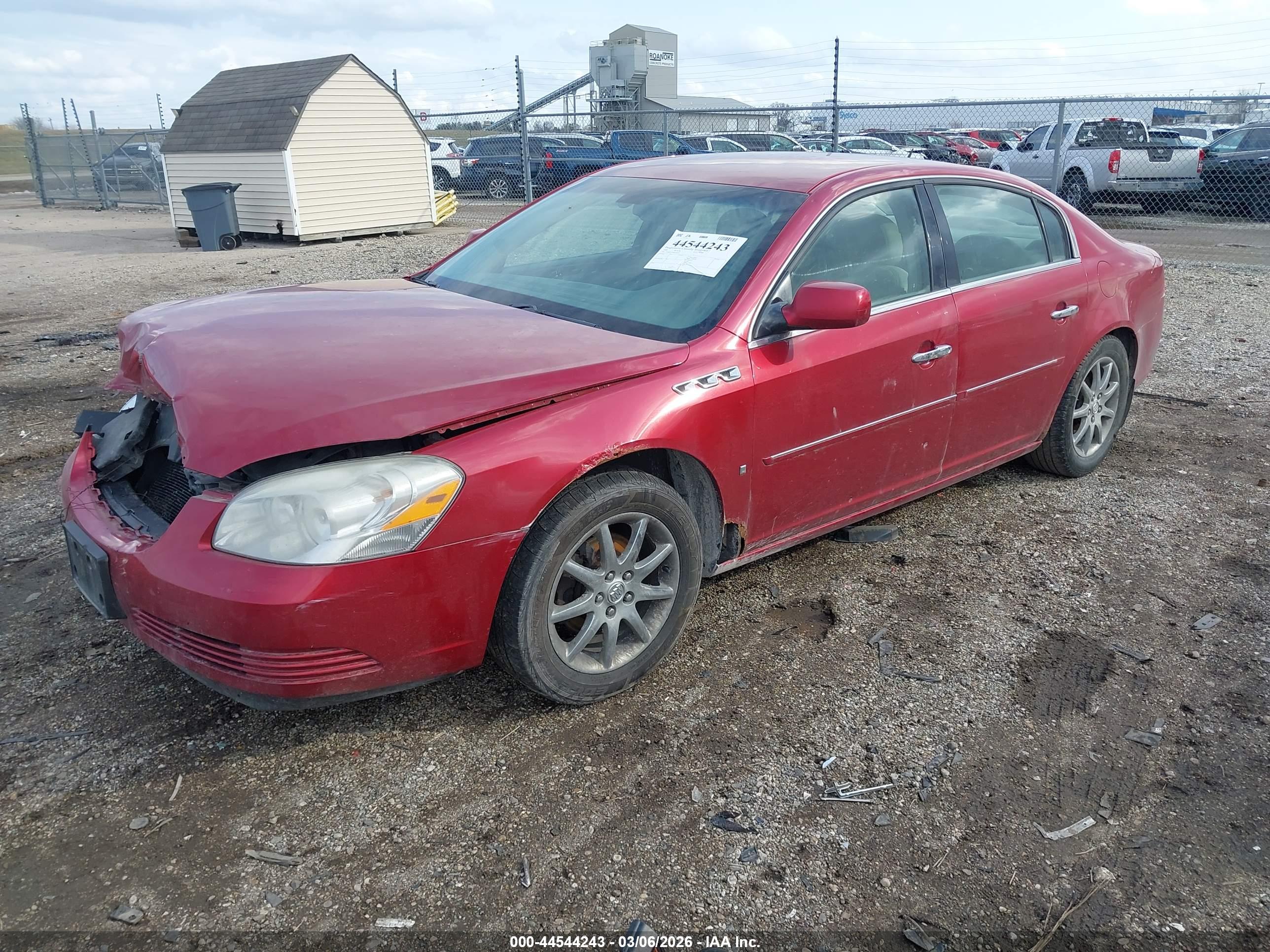 BUICK LUCERNE image 2
