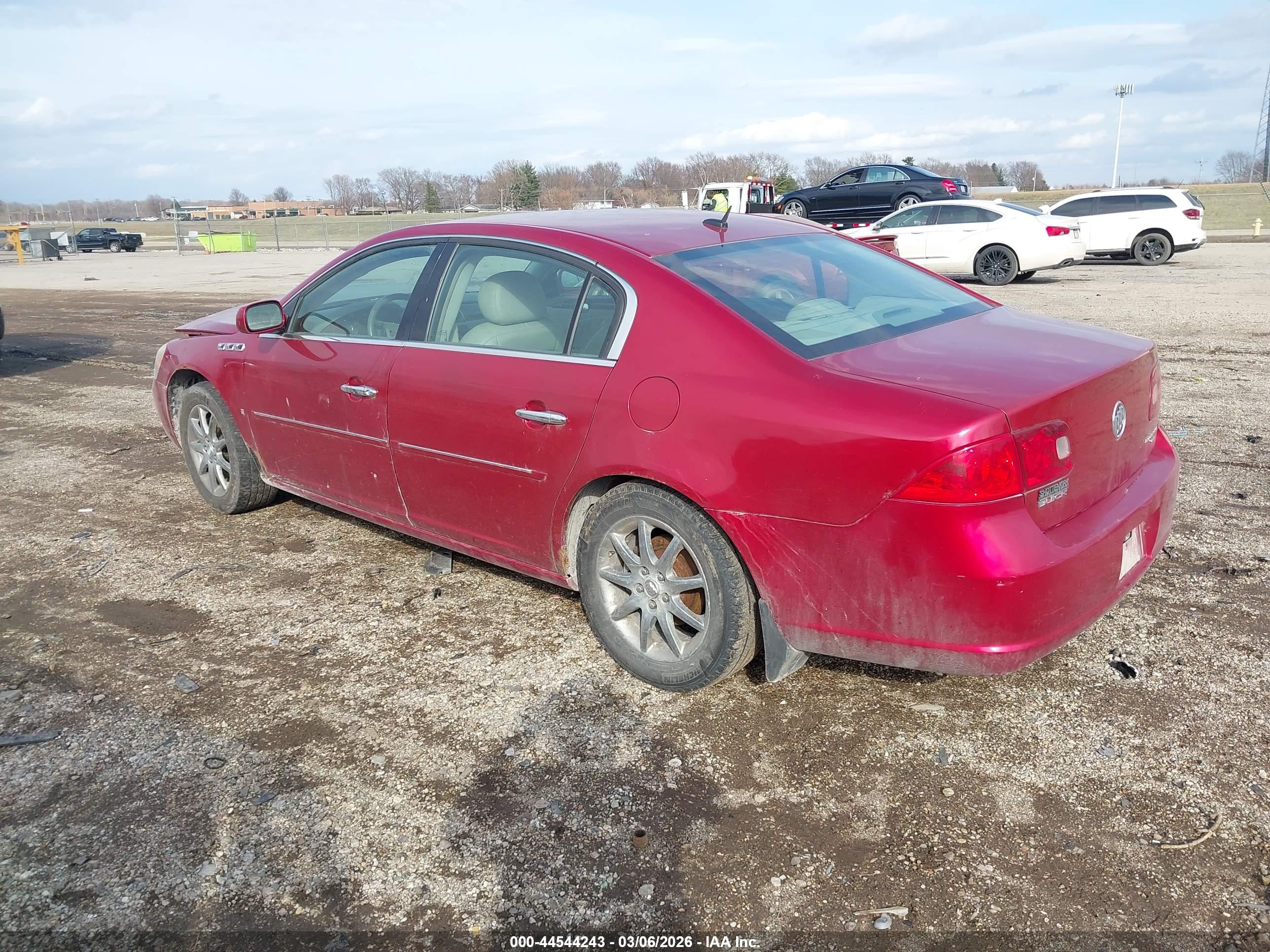 BUICK LUCERNE image 3