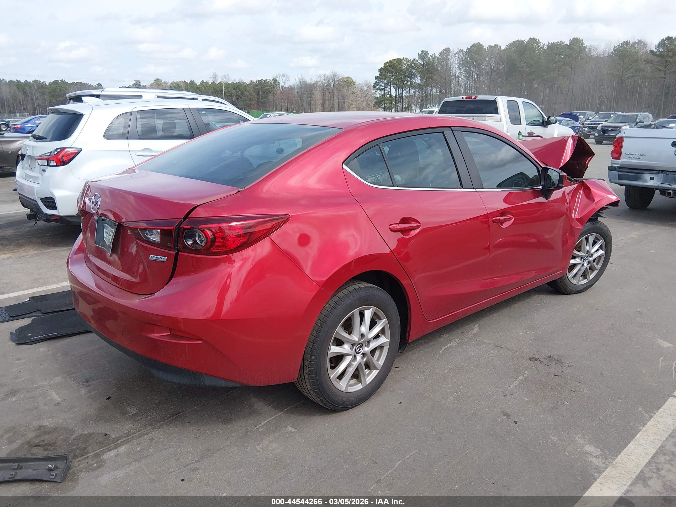 MAZDA MAZDA3 image 4
