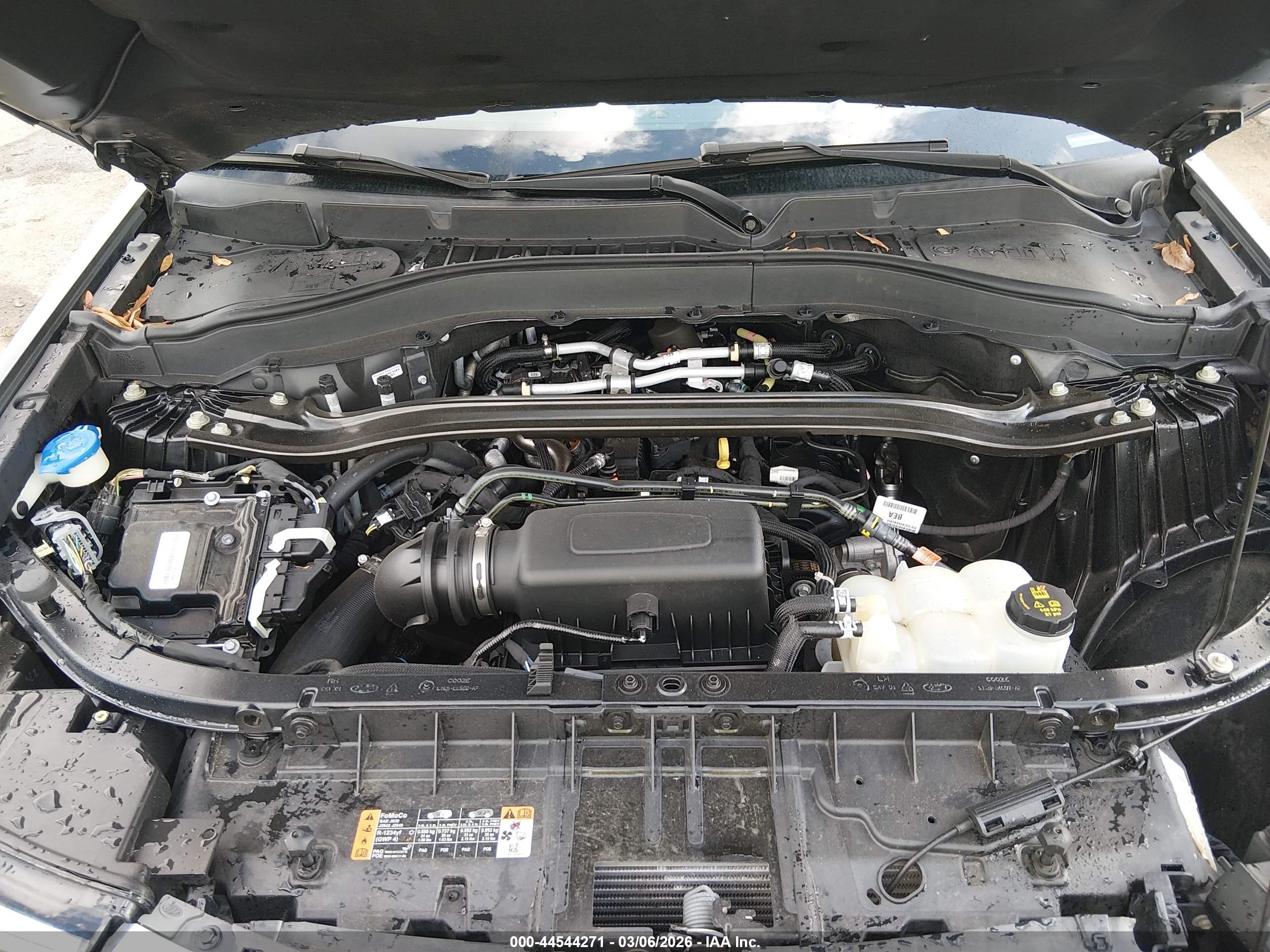 FORD EXPLORER image 10